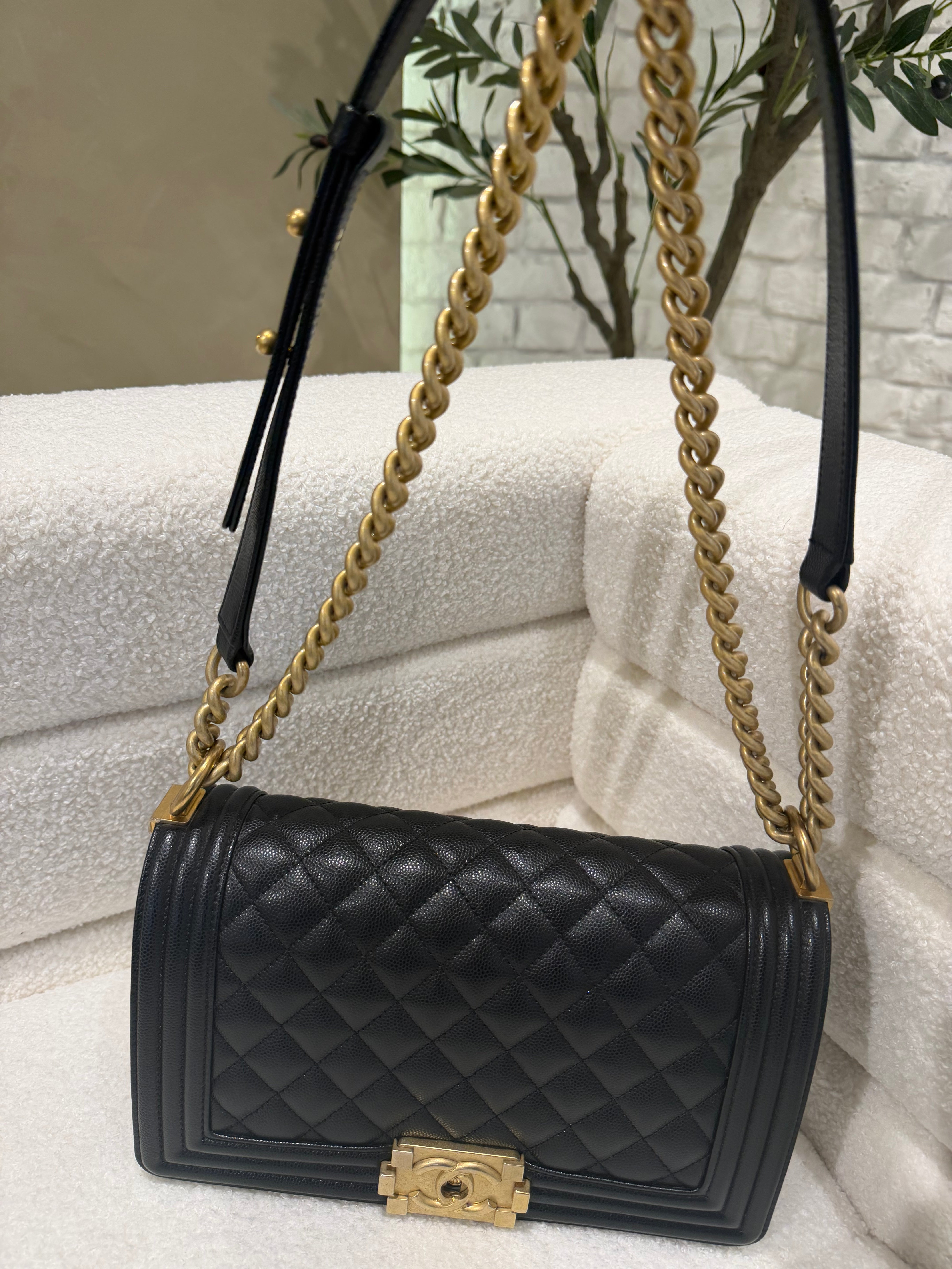 Chanel Boy Bag Medium | Caviar | Gold Hardware | Microchipped | Pristine