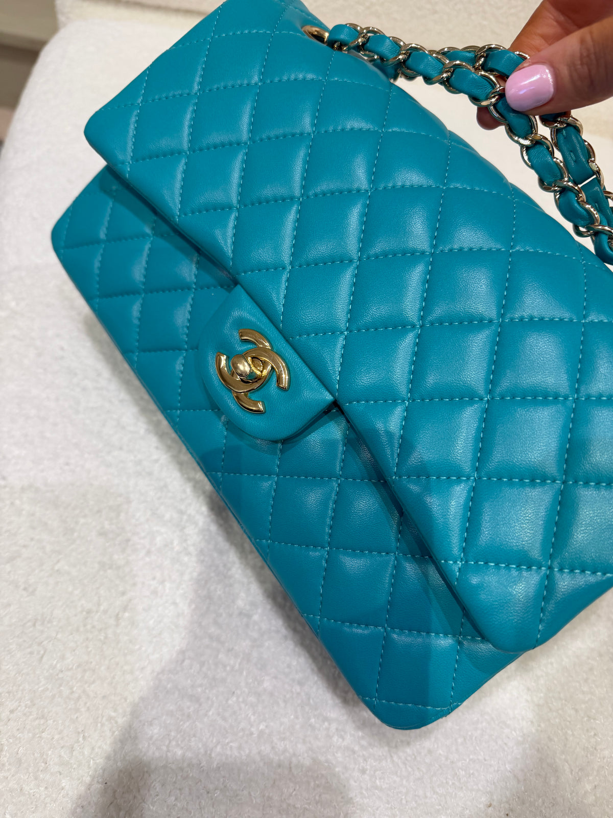 Chanel Classic Flap | Turquoise/Teal Lambskin | Gold Hardware | Very Good