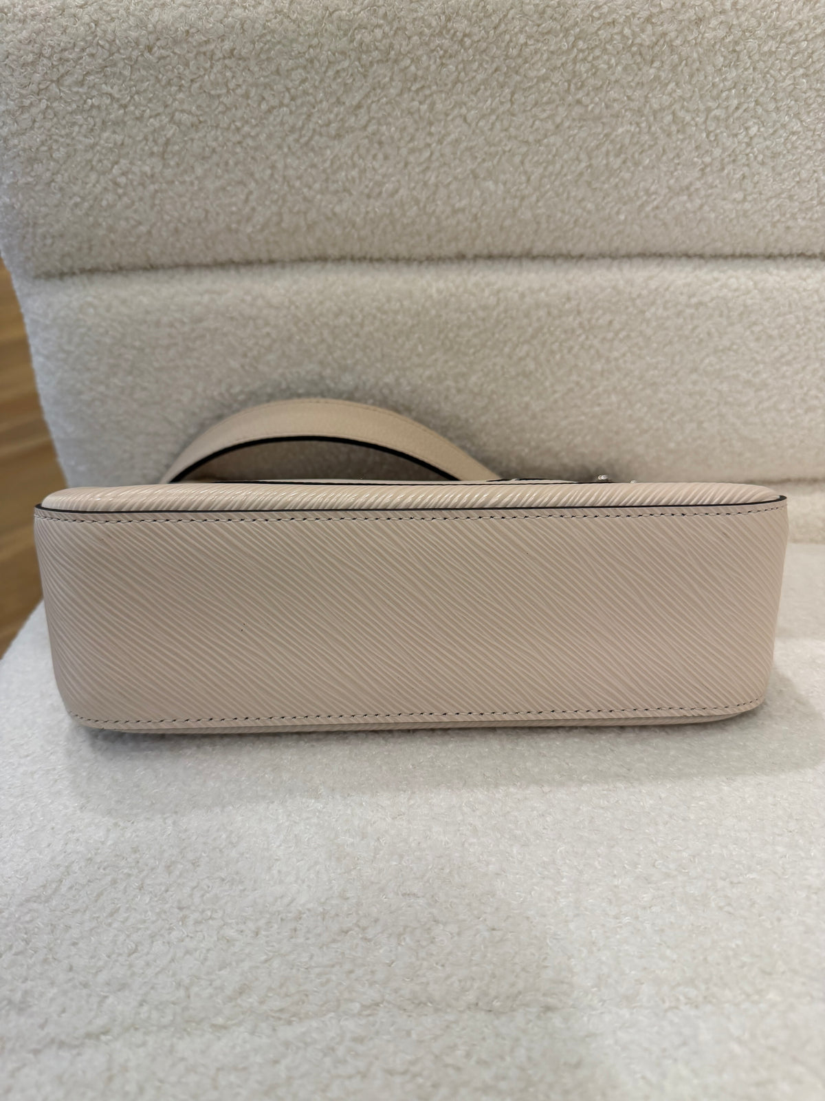 Louis Vuitton Marelle Bag Quartz White Epi Leather | Pre-Loved