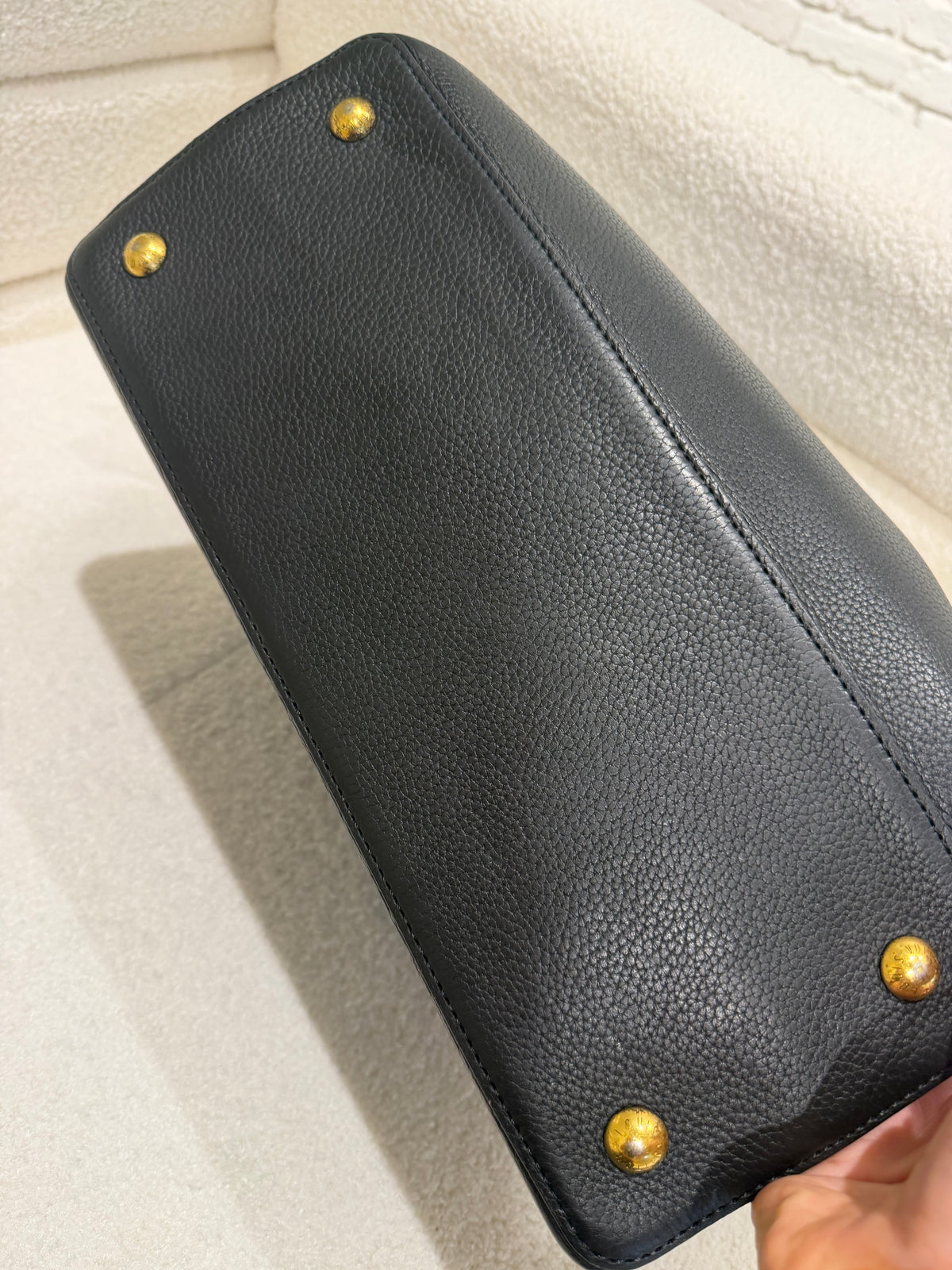 Louis Vuitton Capucines MM