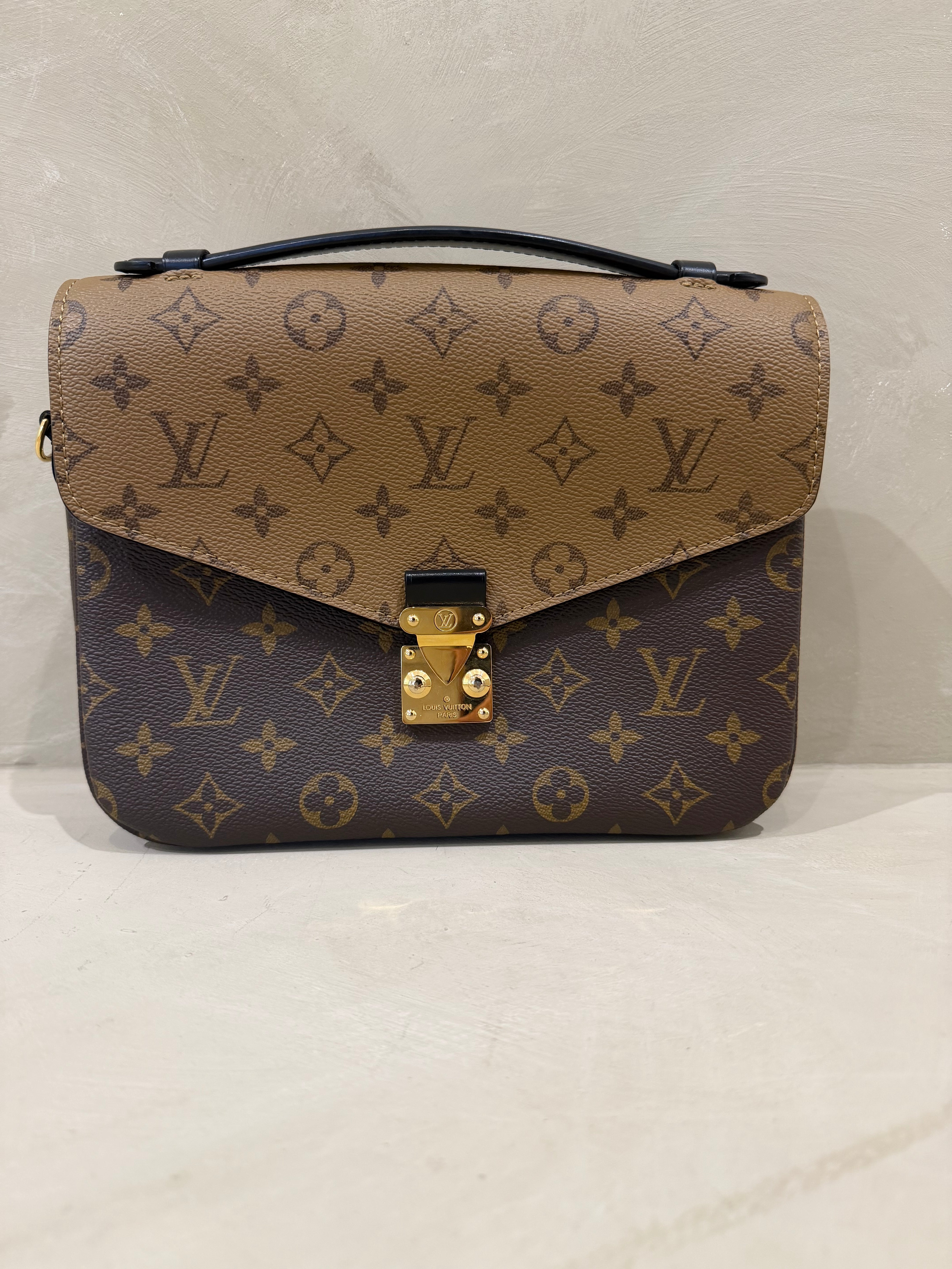Louis Vuitton Pochette Métis Bag (RESERVED )
