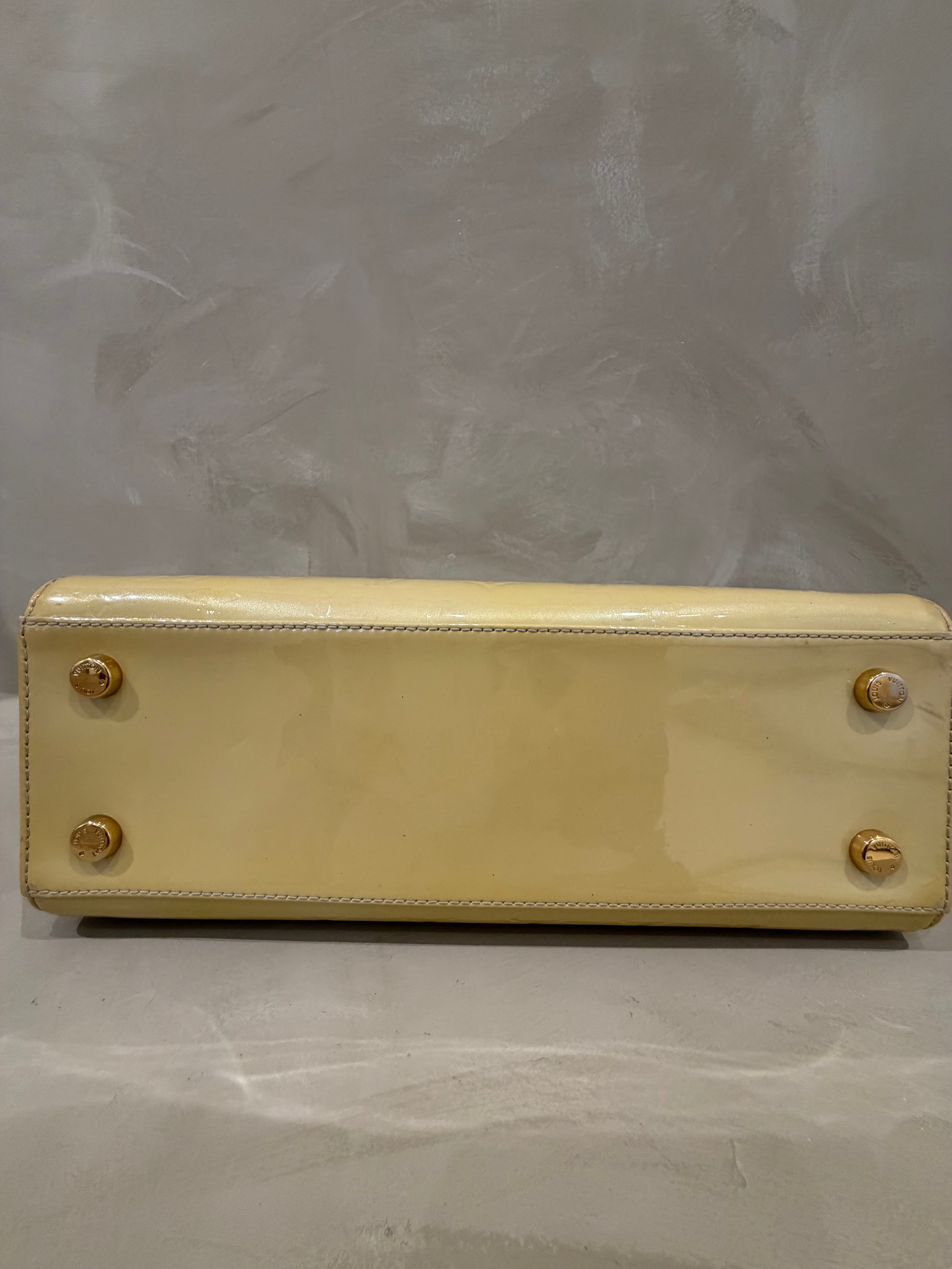 Louis Vuitton Vernis Brea Yellow Patent Vernis — Pre-Owned
