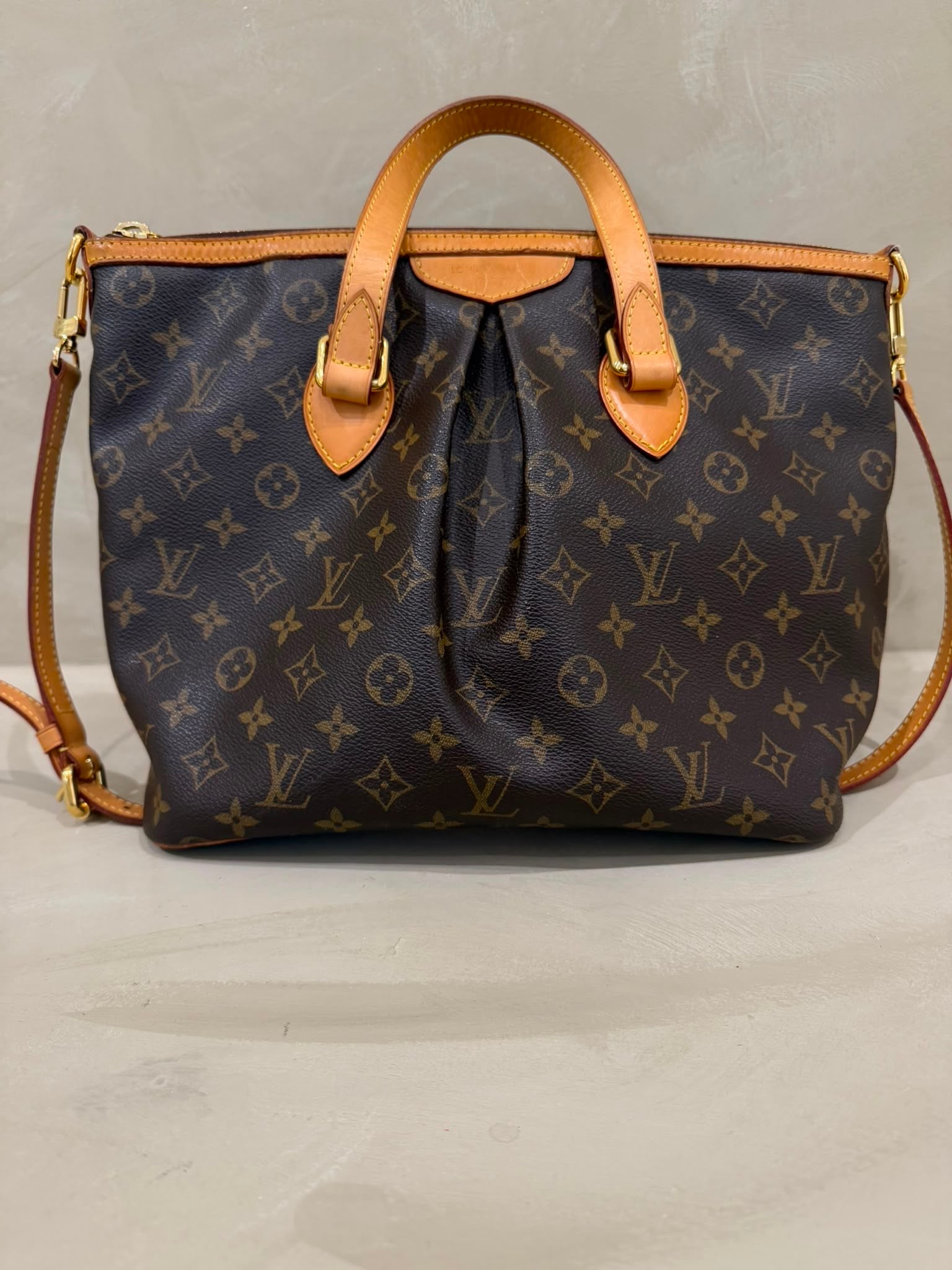 Louis Vuitton Palermo PM | Monogram Canvas | Gold Hardware | 2010 | Very Good