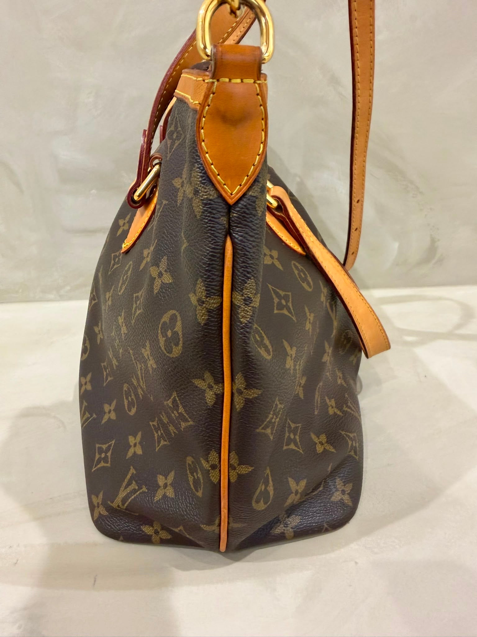 Louis Vuitton Palermo PM | Monogram Canvas | Gold Hardware | 2010 | Very Good