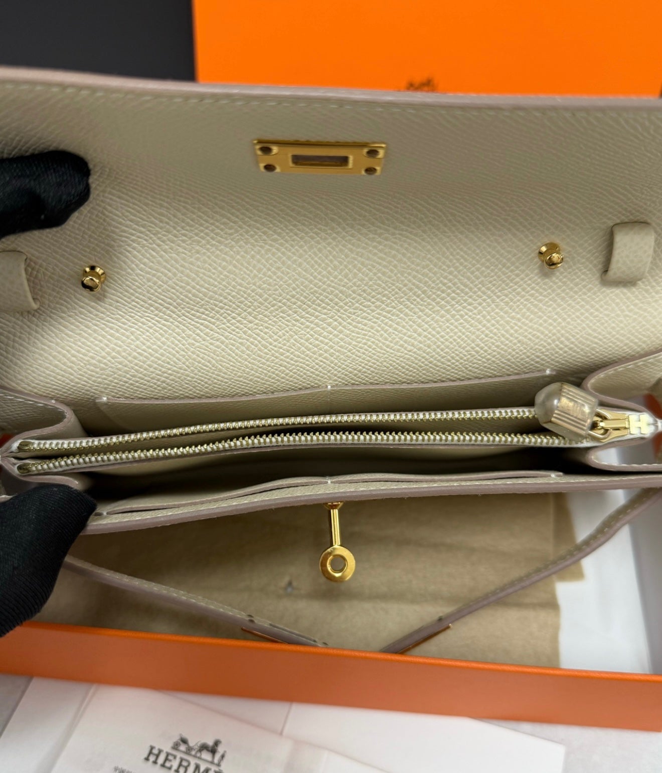 Hermes Kelly To Go