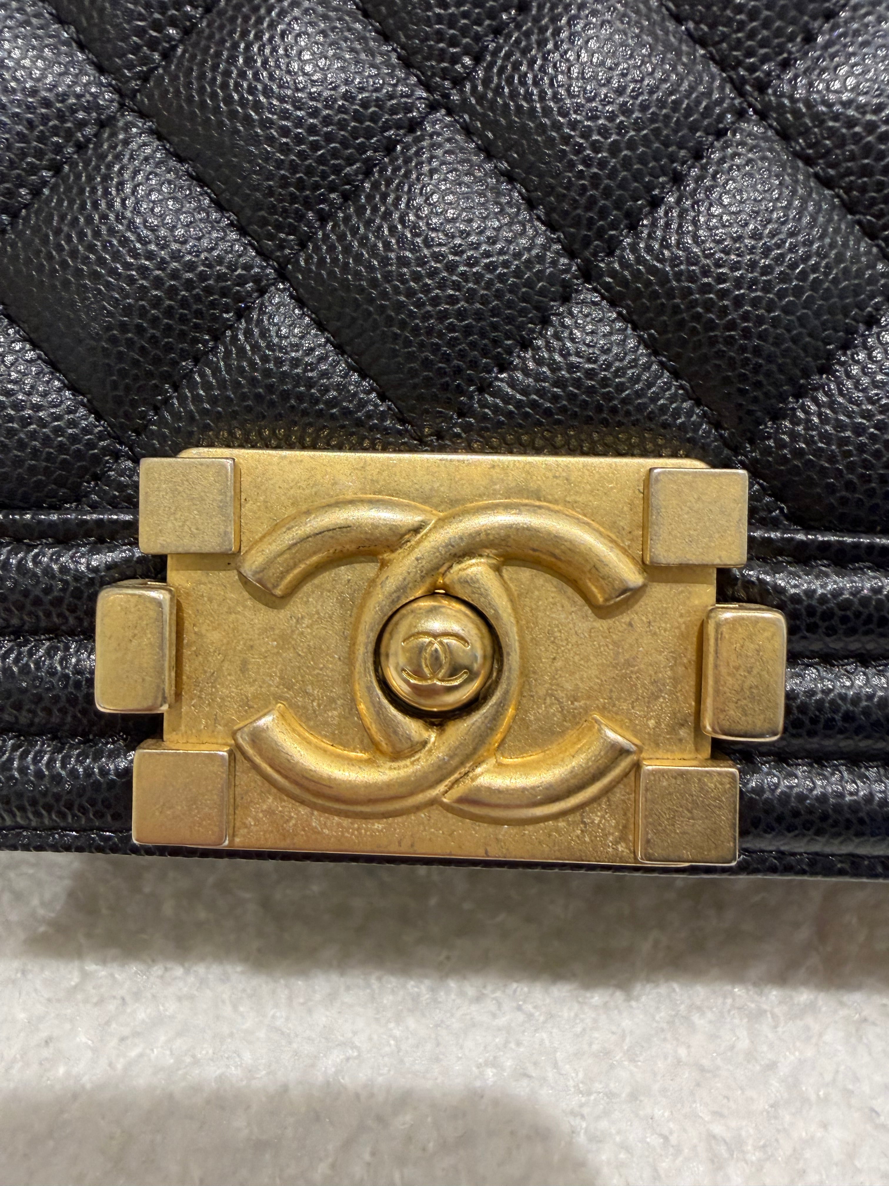 Chanel Boy Bag Medium | Caviar | Gold Hardware | Microchipped | Pristine