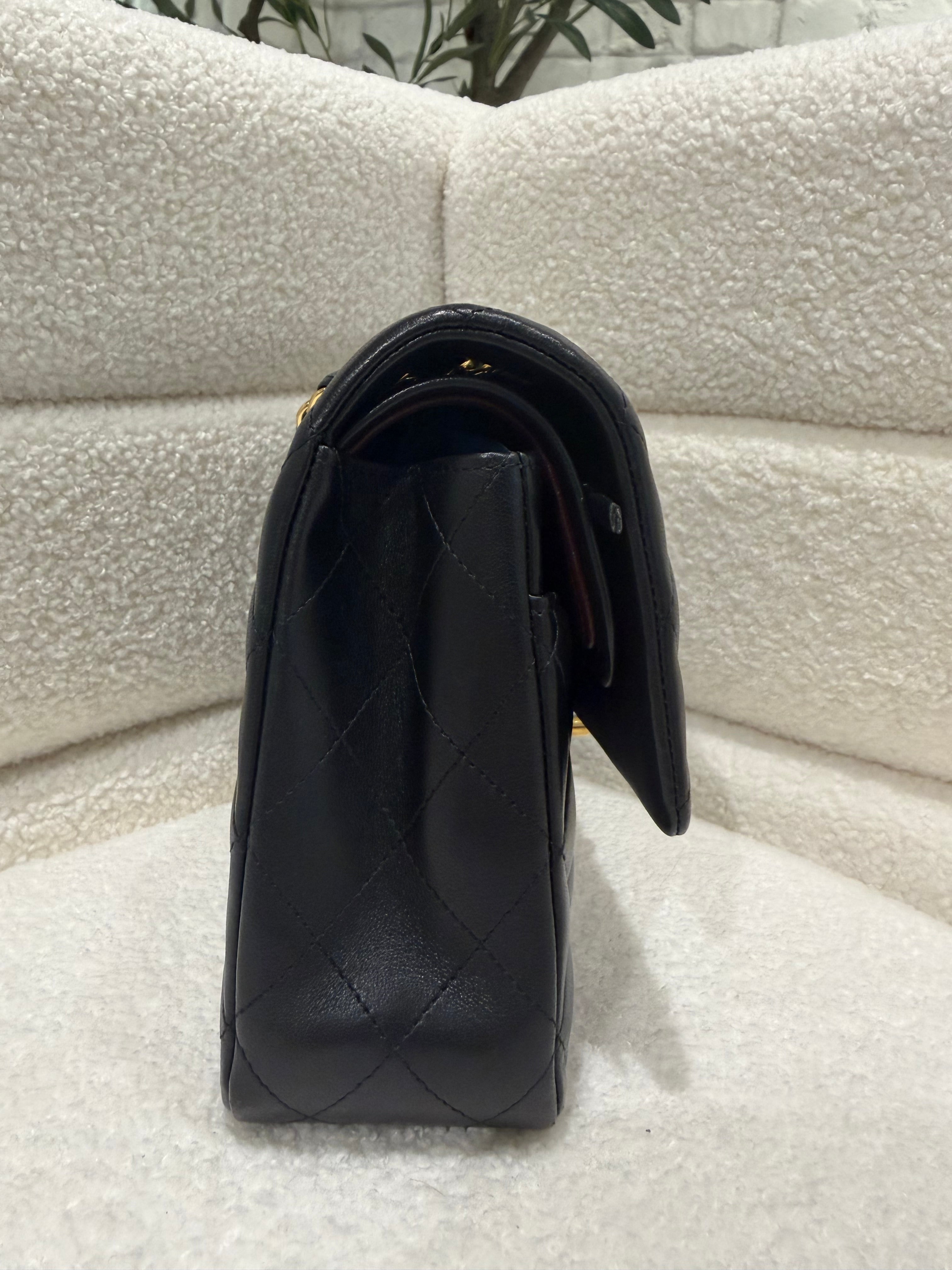 Chanel Medium Classic Flap | Gold Hardware | Series 30 | Card, box & Dust Bag | Immaculate