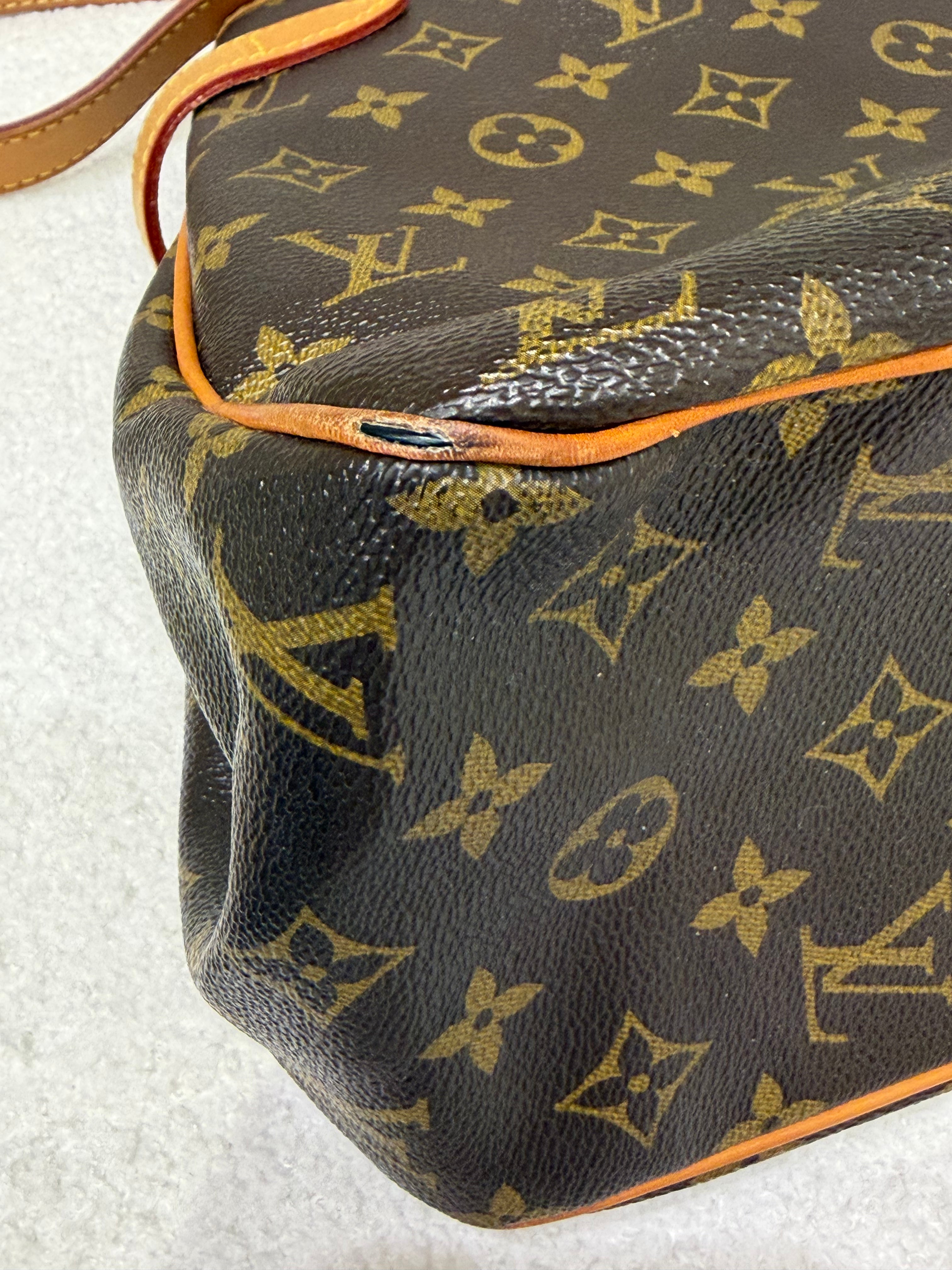 Louis Vuitton Batignolles Horizontal MM | Monogram Canvas | Gold Hardware | Good