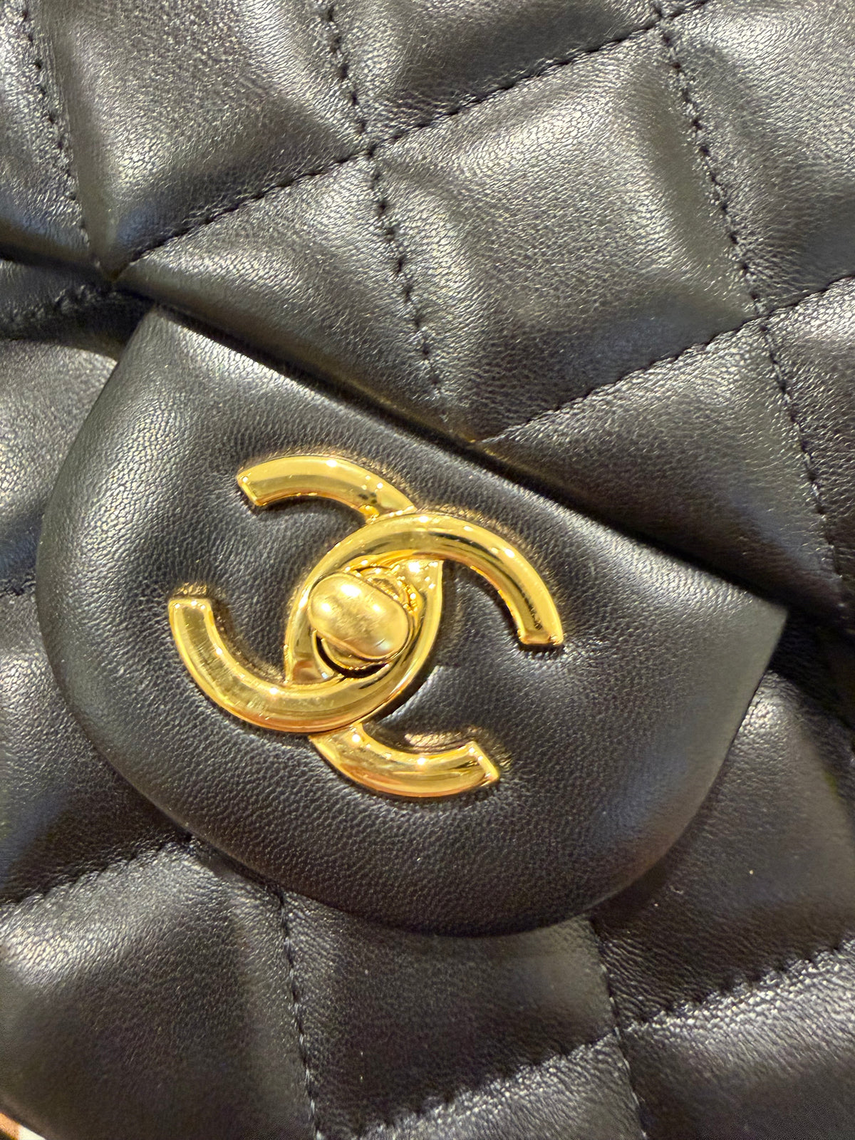 Chanel Jumbo Classic Flap Black Lambskin Gold Hardware | Series 20