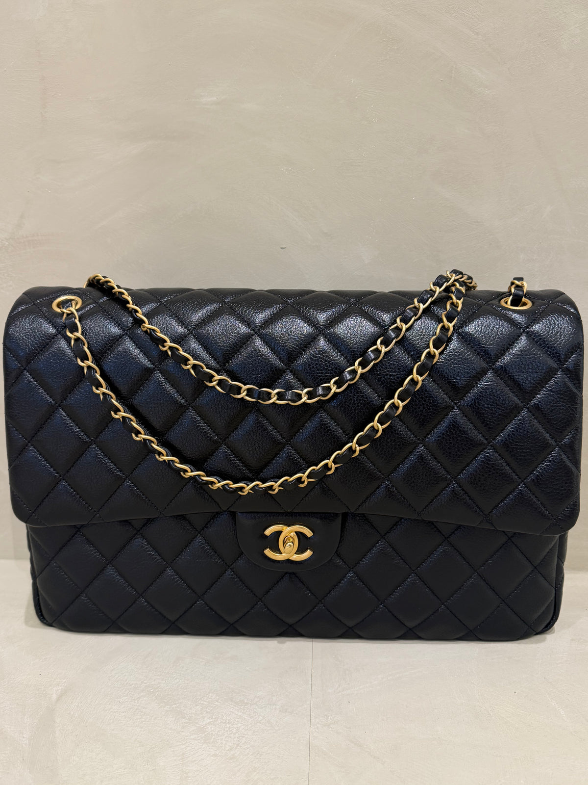 Chanel Airline Flap | XXL | Black Caviar | Gold Hardware | Excellent