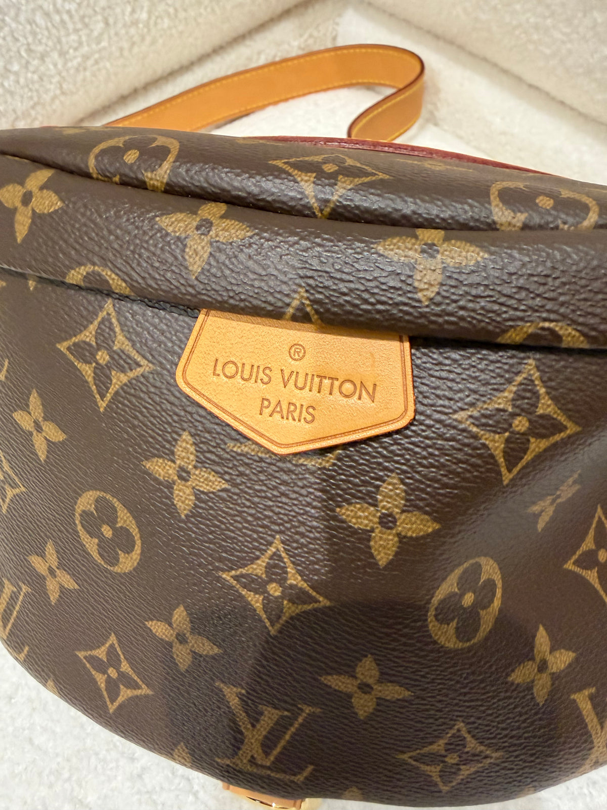Louis Vuitton Monogram Bumbag | Pristine | Microchipped (reserved)