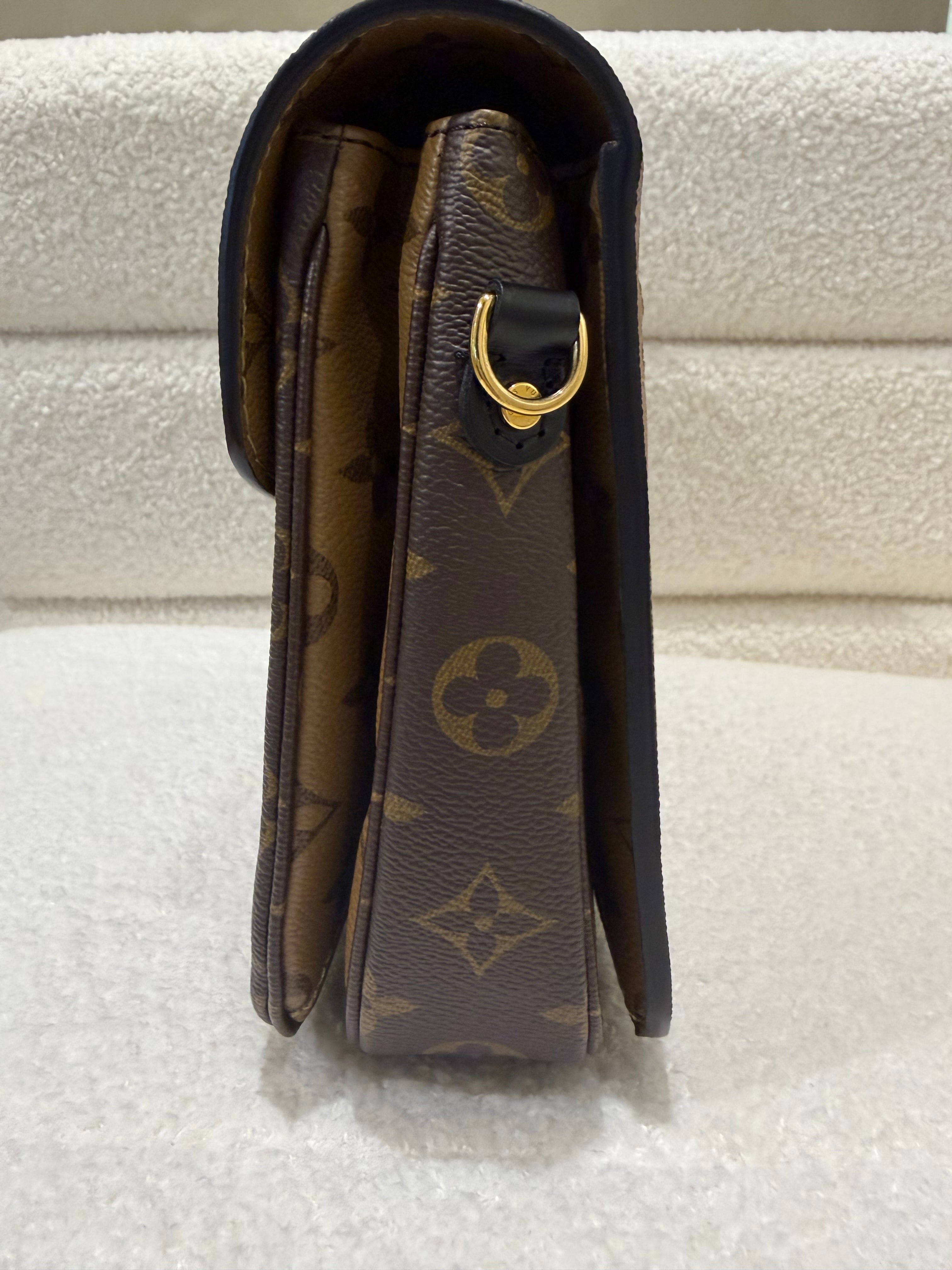 Louis Vuitton Pochette Métis Bag (RESERVED )