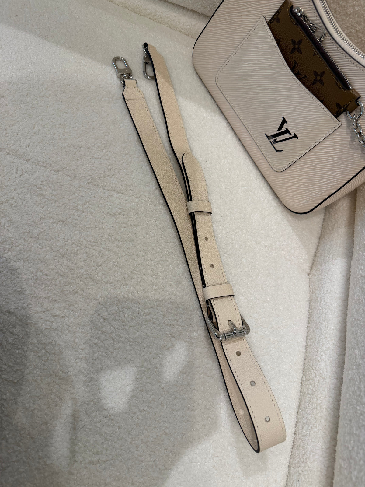 Louis Vuitton Marelle Bag Quartz White Epi Leather | Pre-Loved
