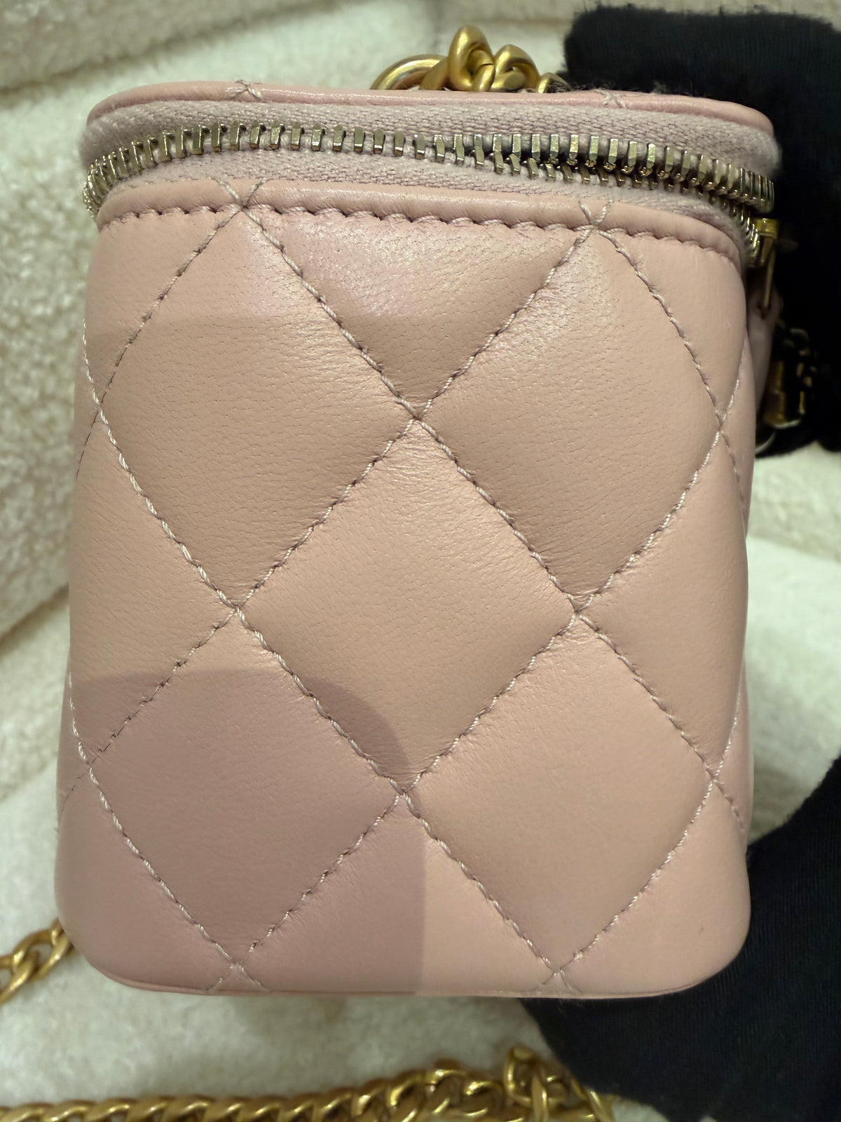 Chanel Sweetheart Vanity Case | Pink Lambskin | Gold Hardware | Excellent