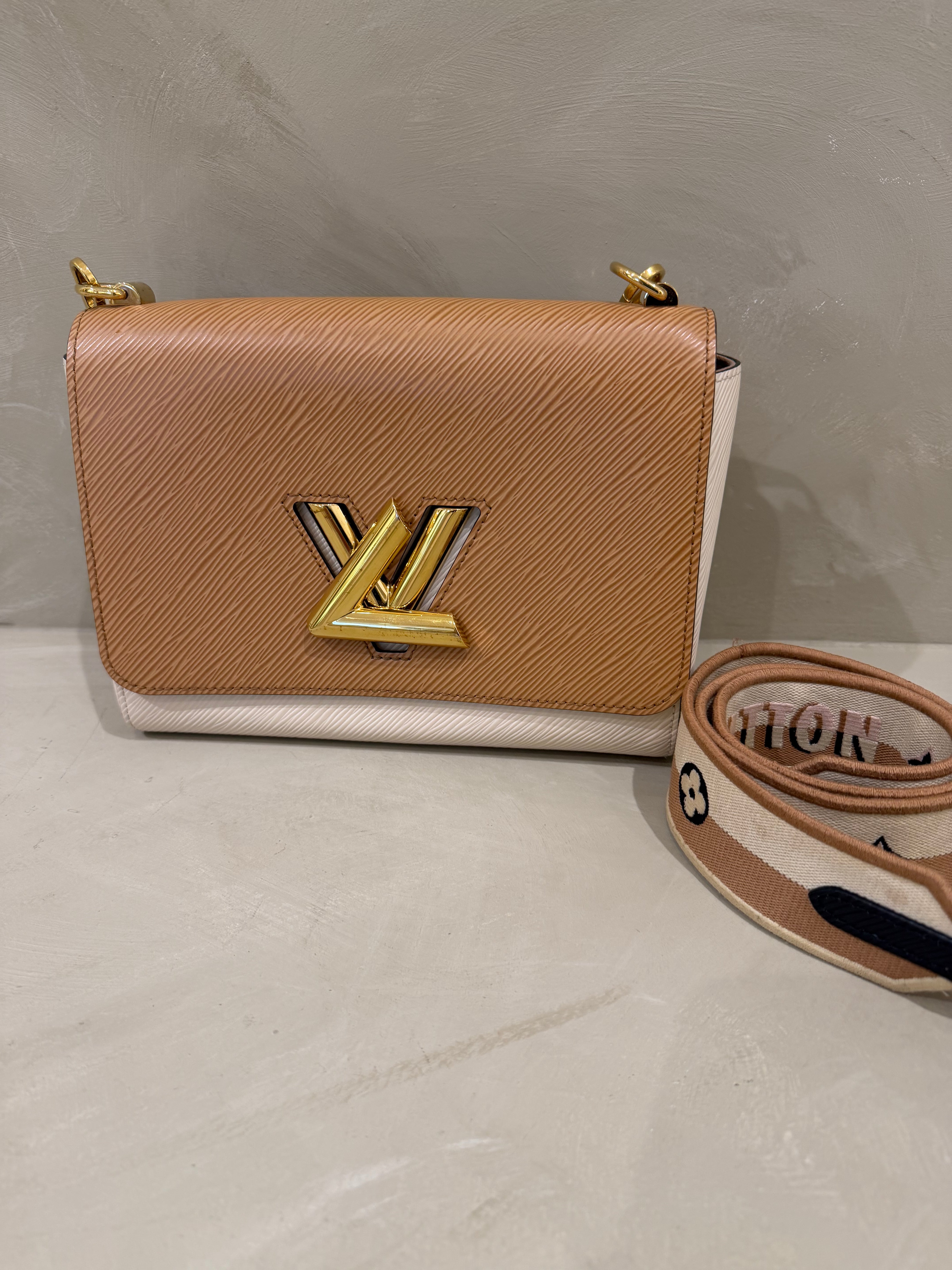 Louis Vuitton Twist | Cream & Tan | Gold Hardware | Good