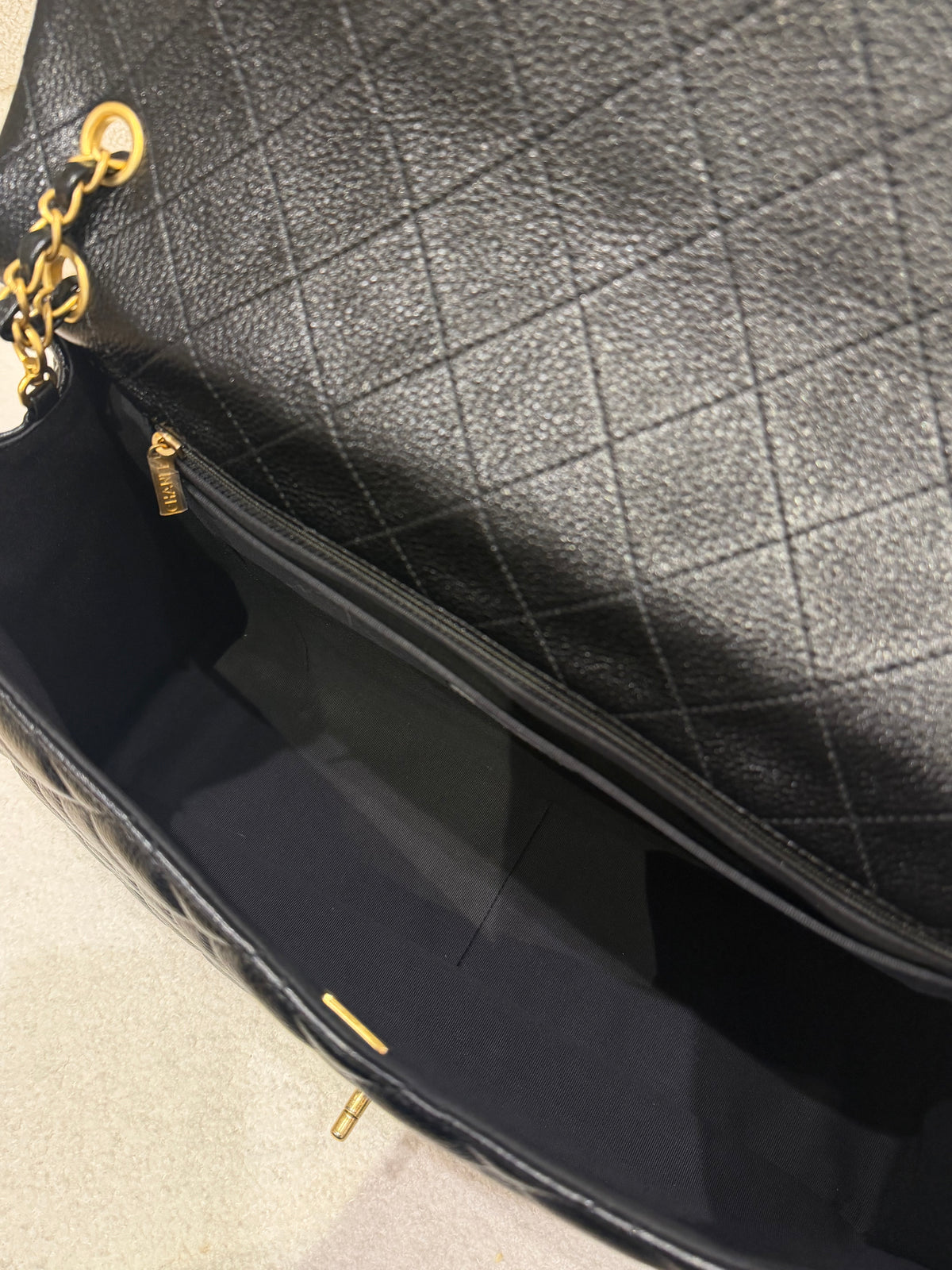 Chanel Airline Flap | XXL | Black Caviar | Gold Hardware | Excellent