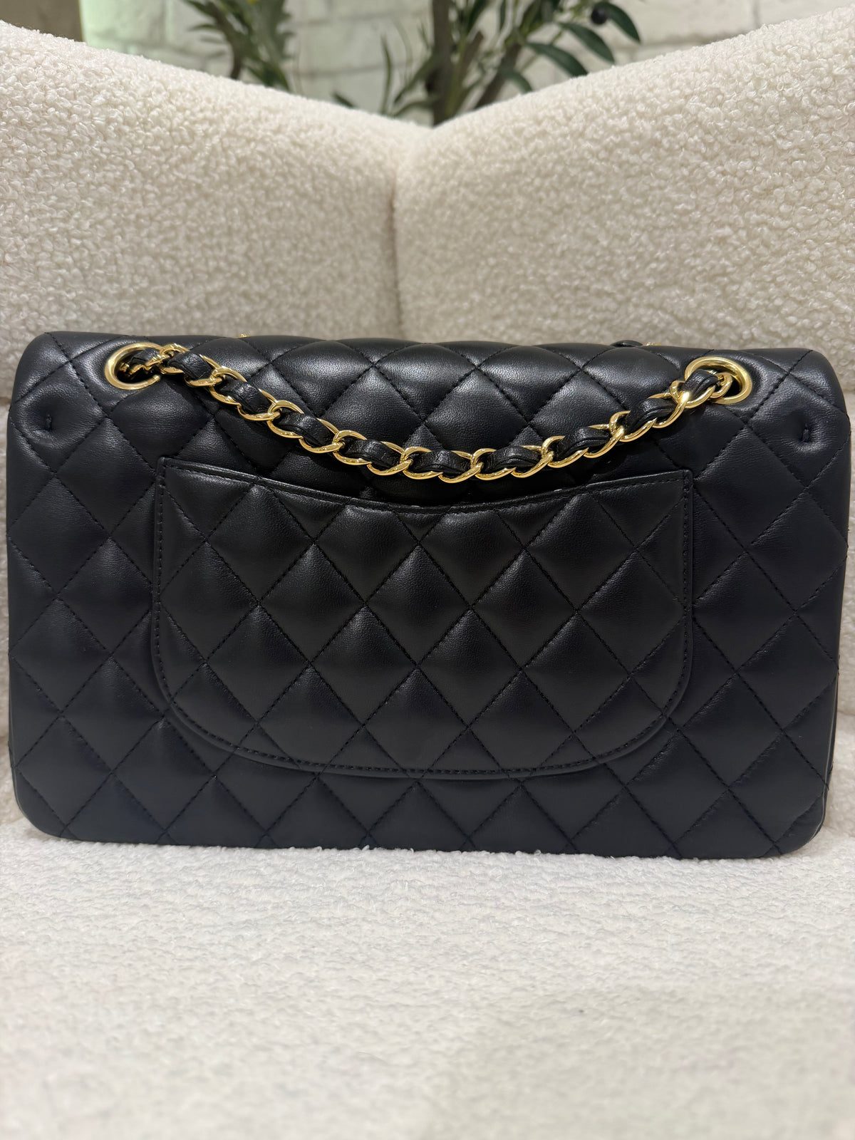 Chanel Medium Classic Flap | Gold Hardware | Series 30 | Card, box & Dust Bag | Immaculate