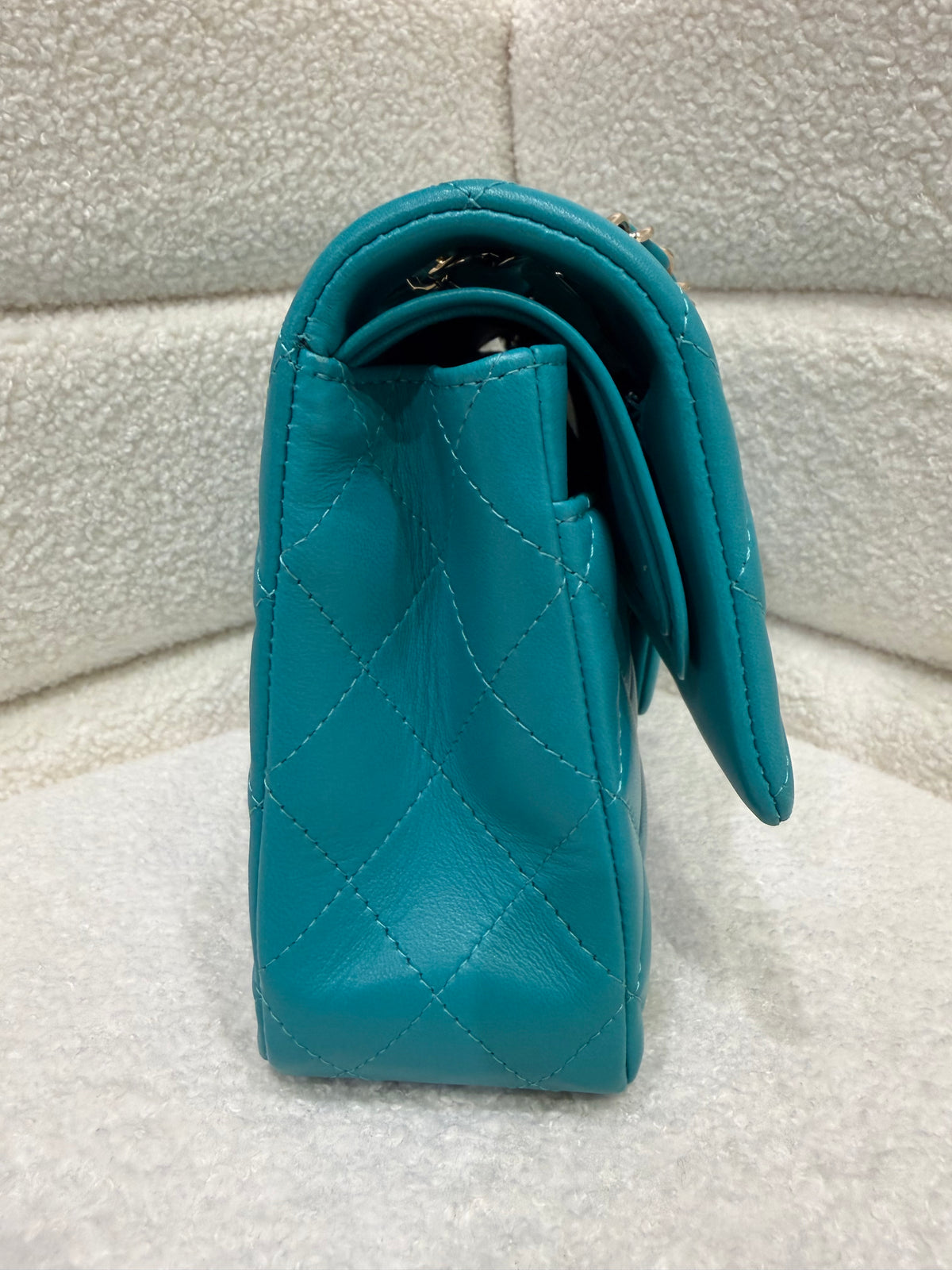 Chanel Classic Flap | Turquoise/Teal Lambskin | Gold Hardware | Very Good
