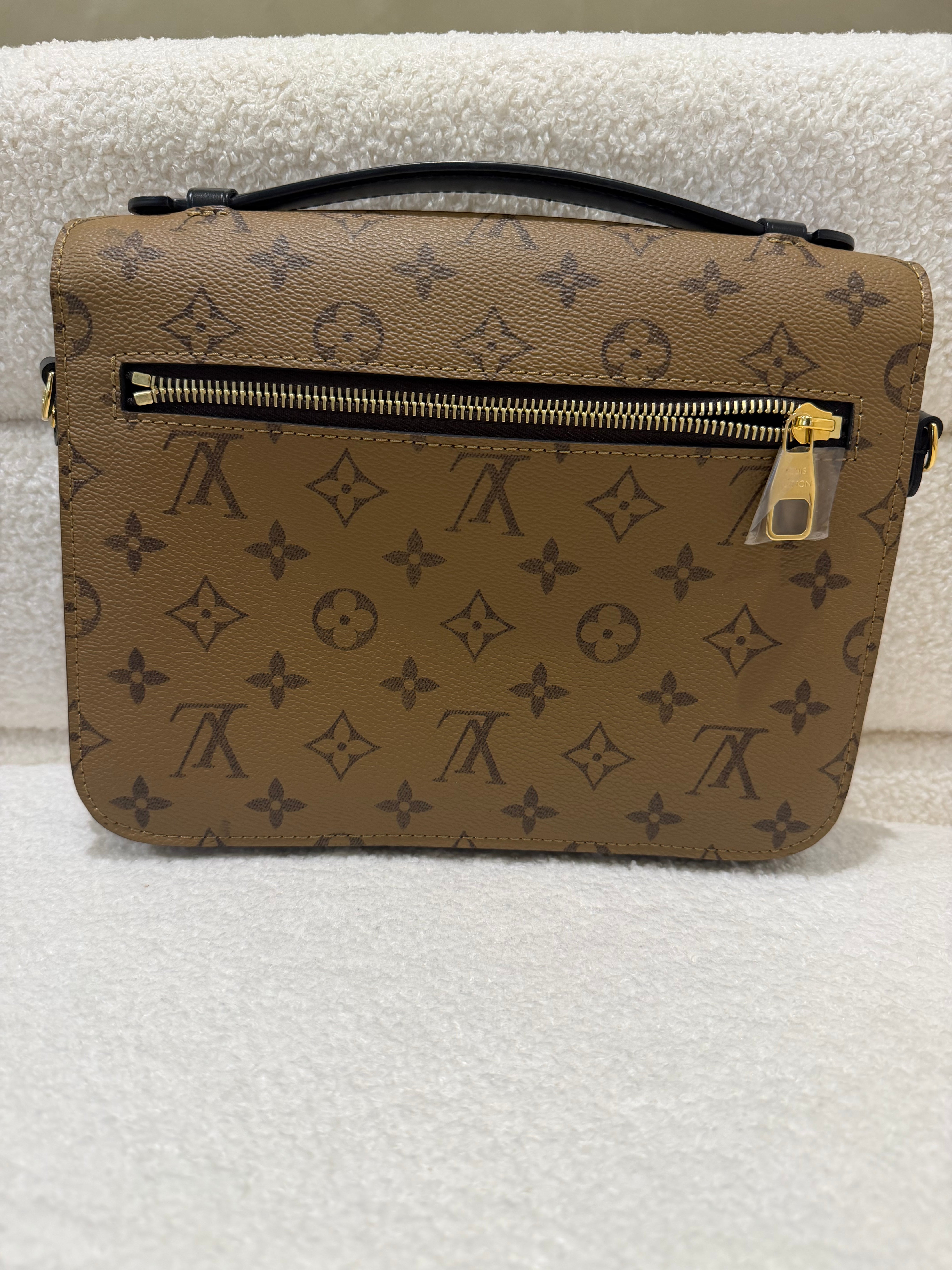 Louis Vuitton Pochette Métis Bag (RESERVED )