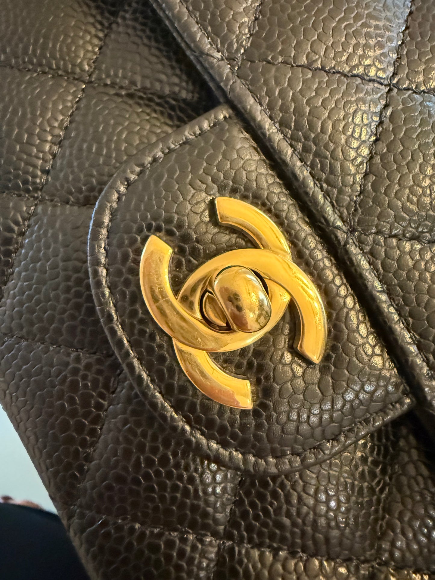 Chanel medium Classic Flap Bag
