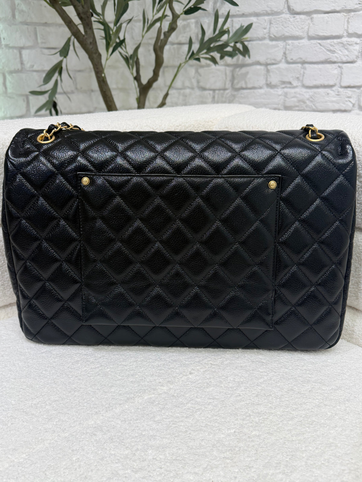 Chanel Airline Flap | XXL | Black Caviar | Gold Hardware | Excellent