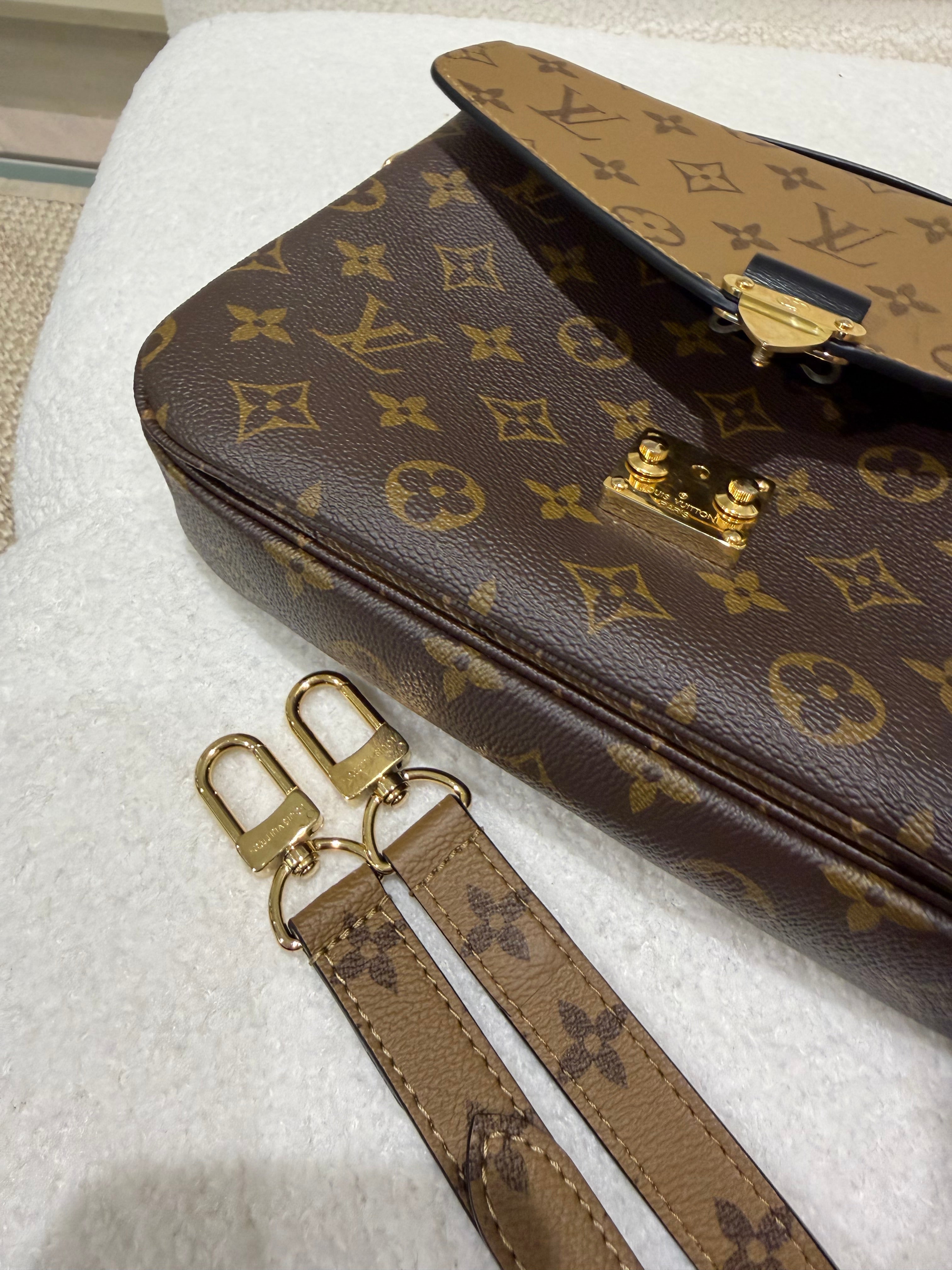 Louis Vuitton Pochette Métis Bag (RESERVED )