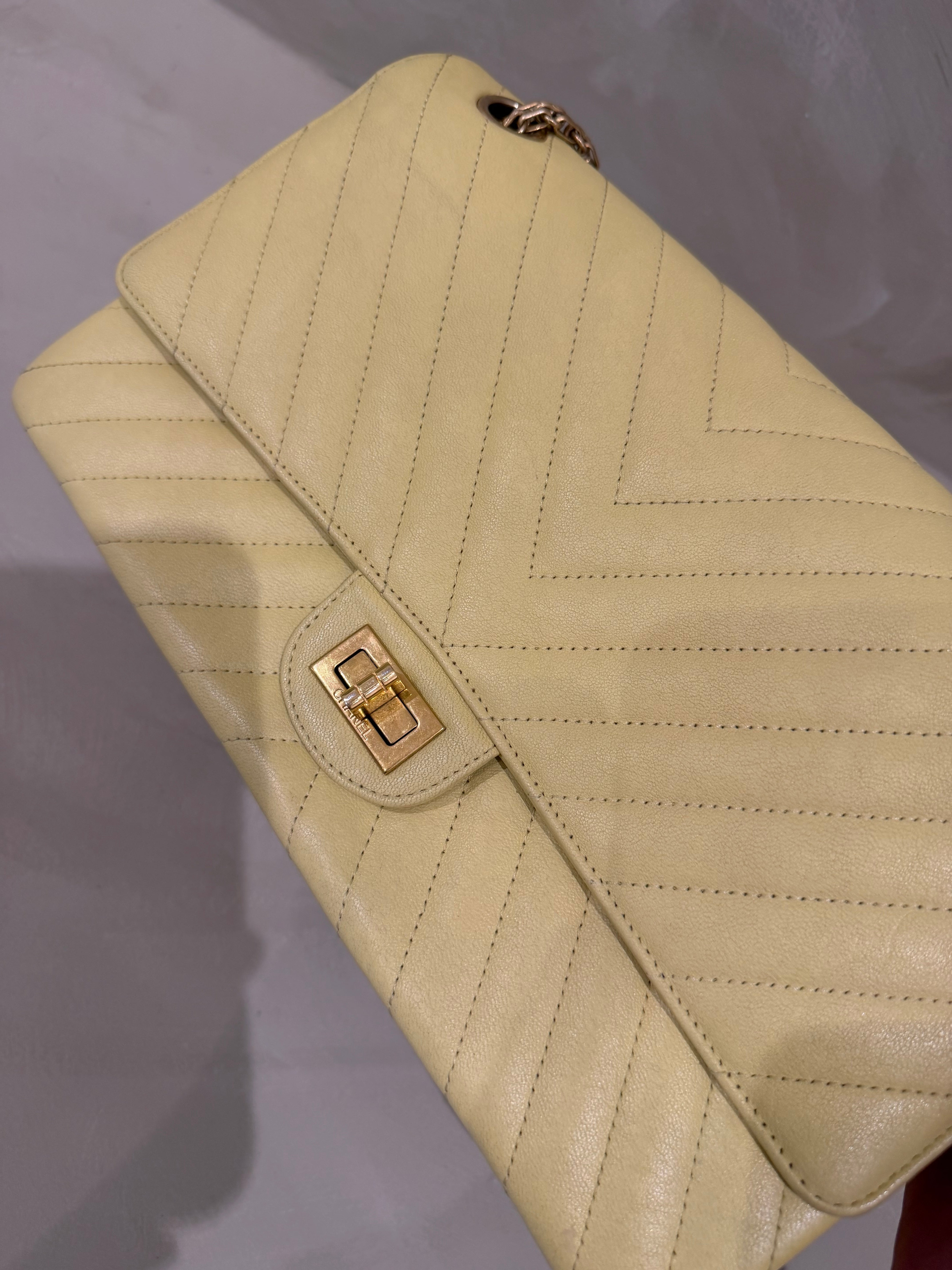 Chanel Reissue 2.55