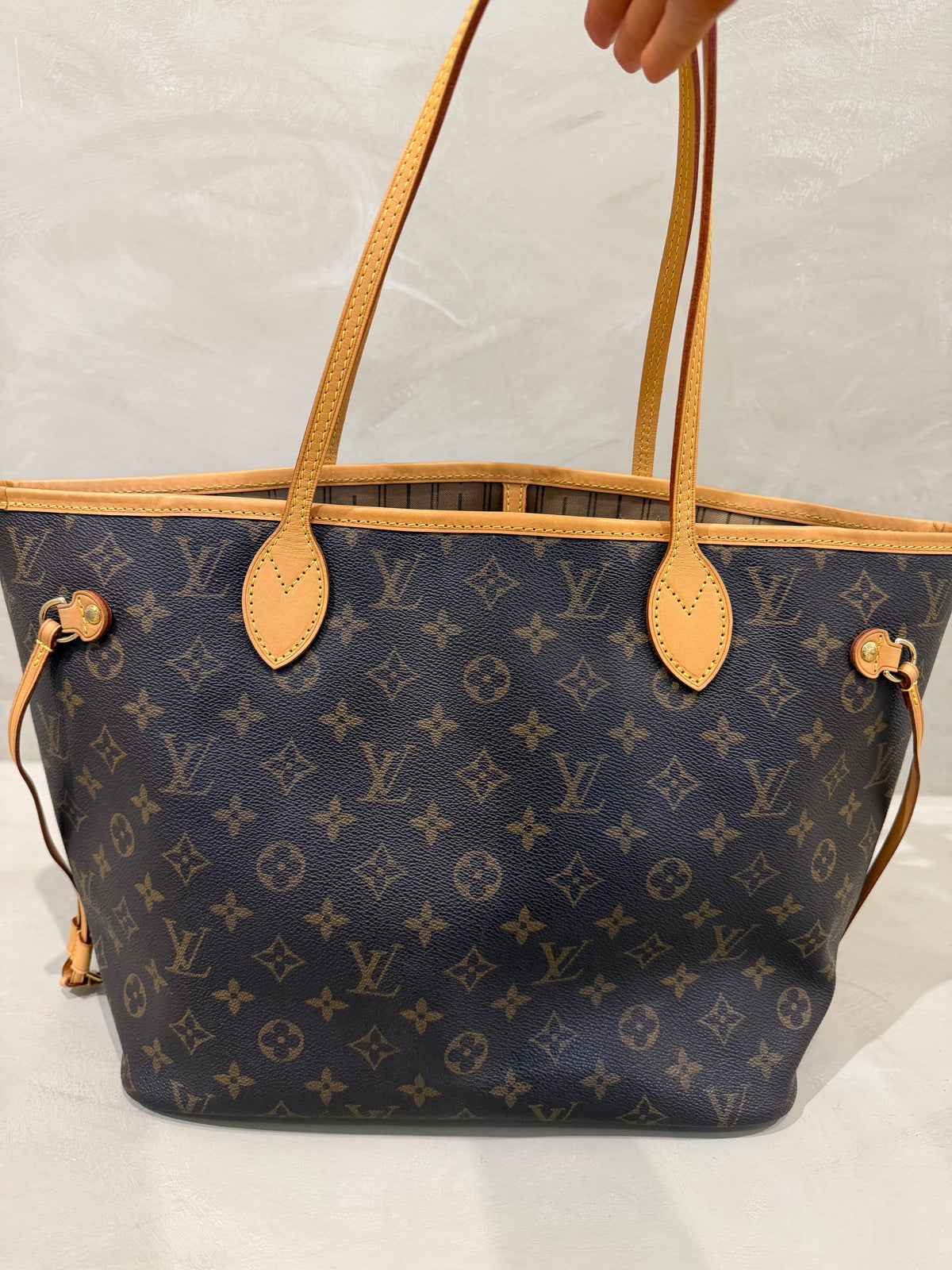 Louis Vuitton Neverfull MM | Monogram Canvas | Gold Hardware | Excellent