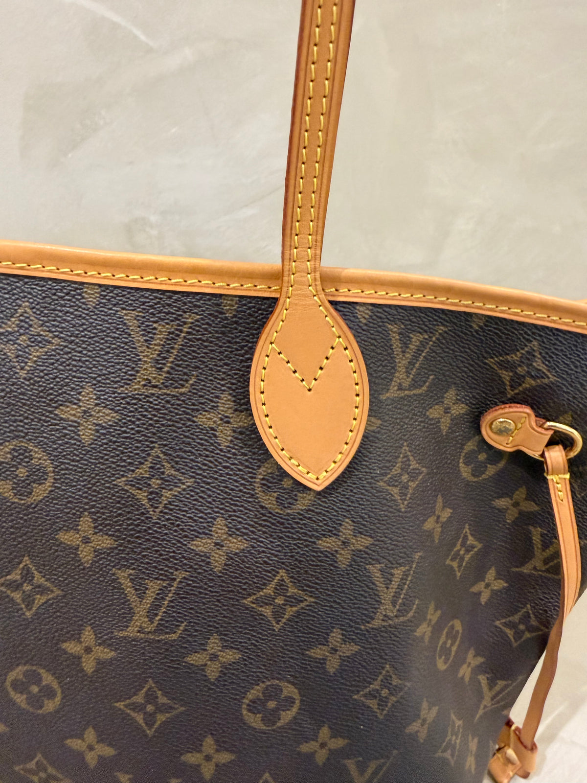 Louis Vuitton Neverfull MM | Monogram Canvas | Gold Hardware | Excellent