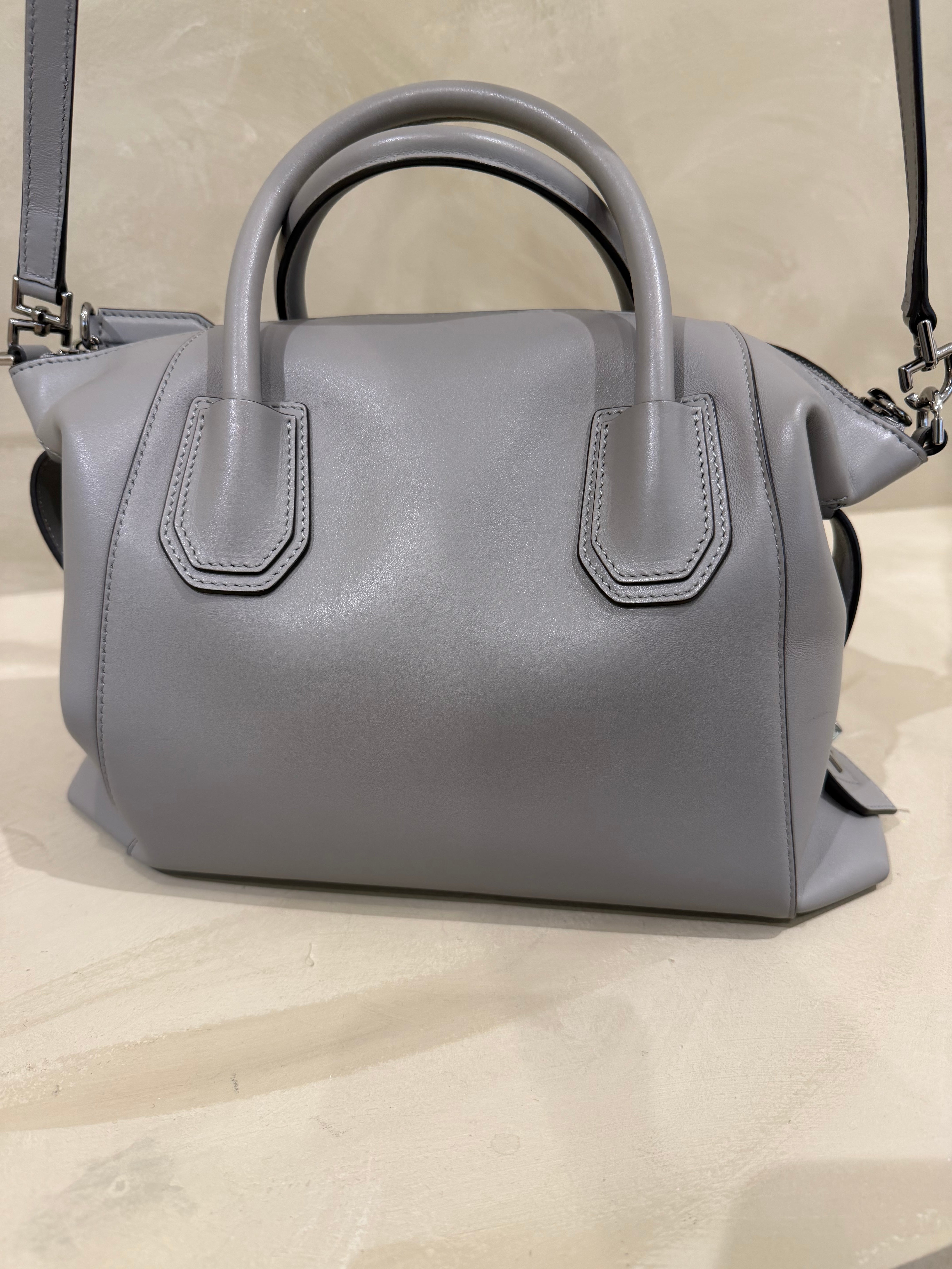 Givenchy Antigona | Grey | Excellent Condition | Dust Bag Only