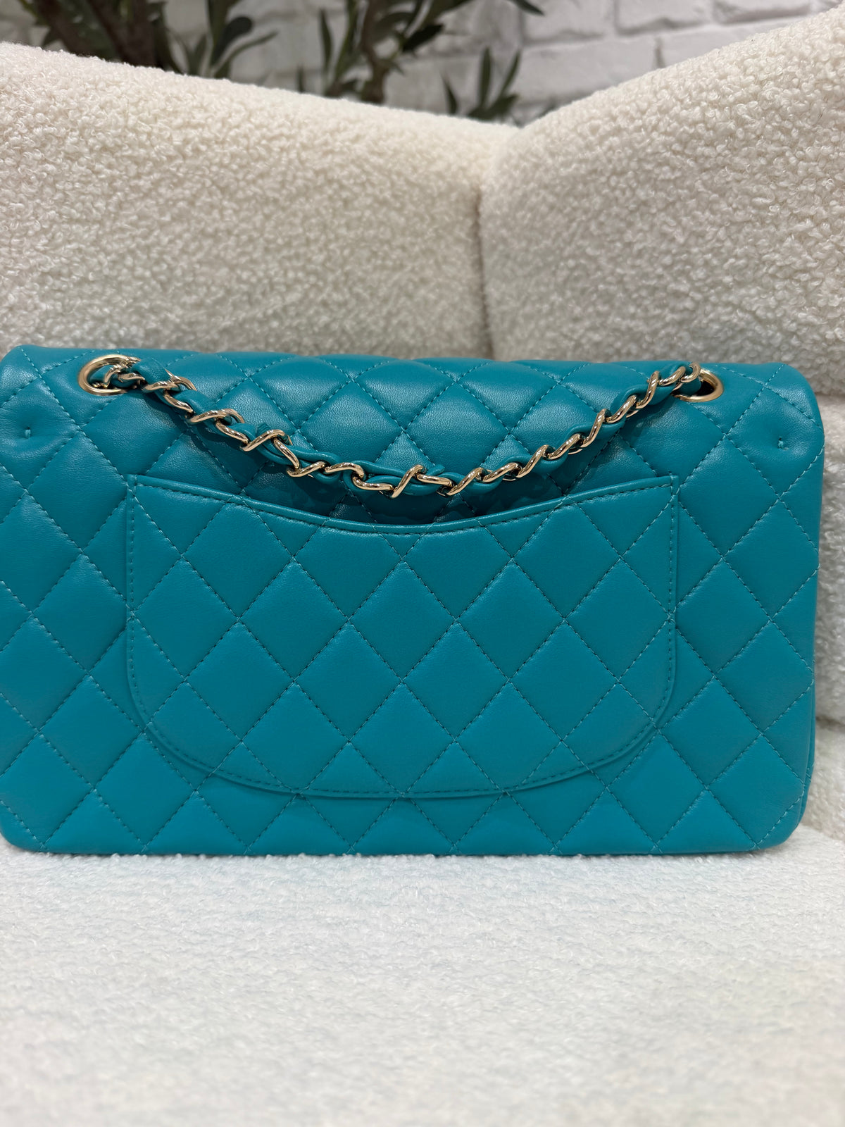 Chanel Classic Flap | Turquoise/Teal Lambskin | Gold Hardware | Very Good