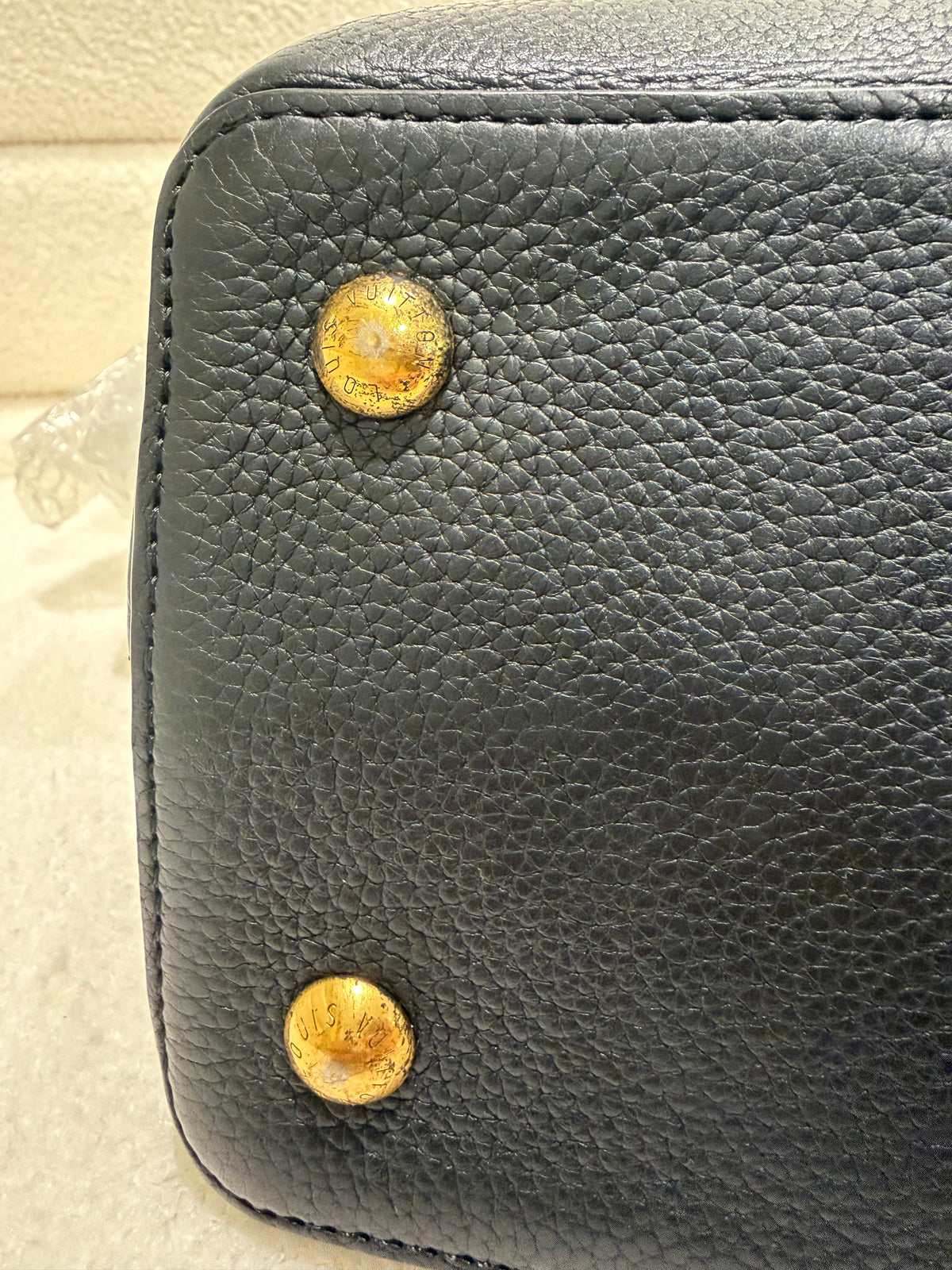 Louis Vuitton Capucines MM
