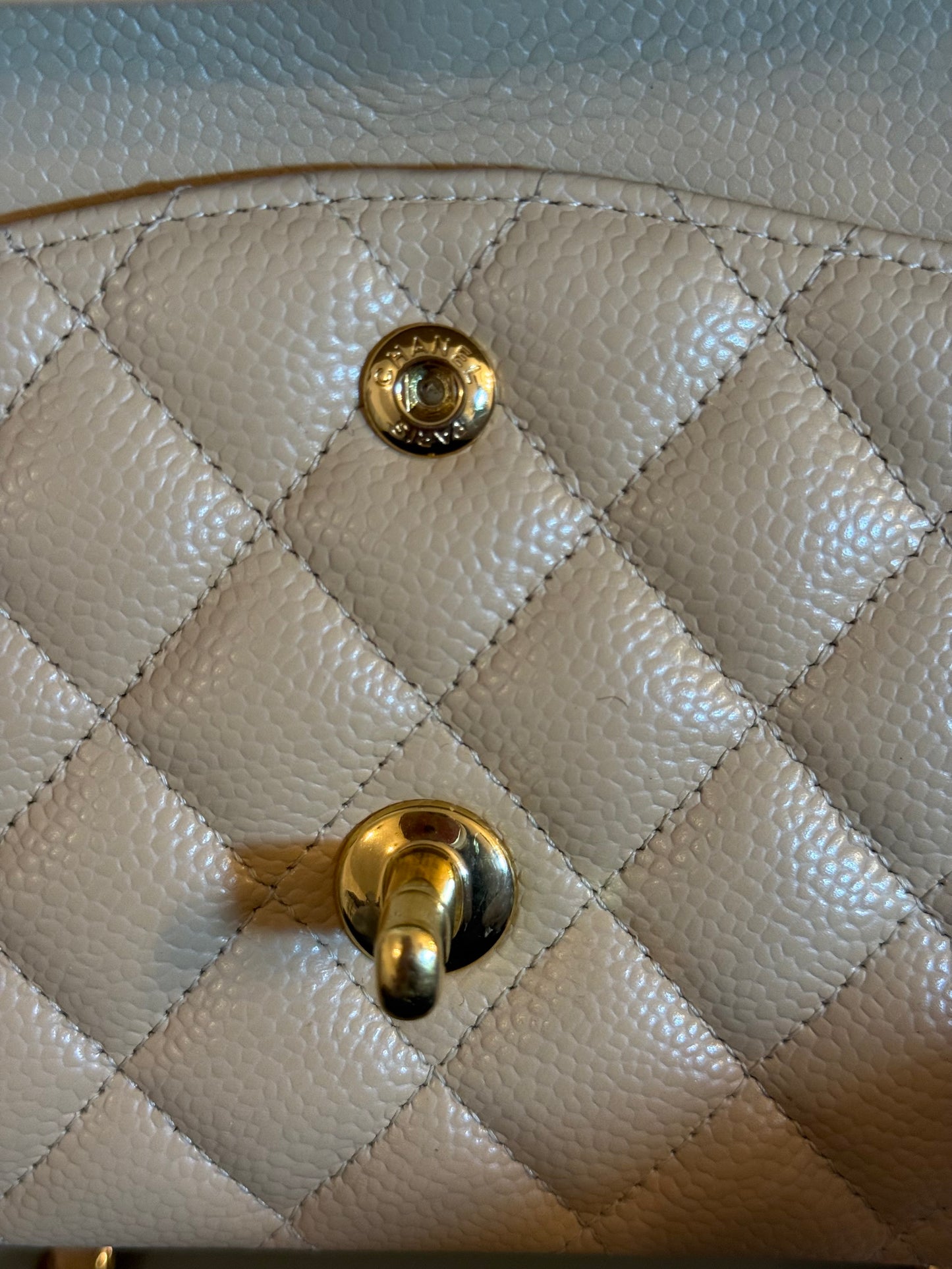 Chanel medium Beige Classic Flap