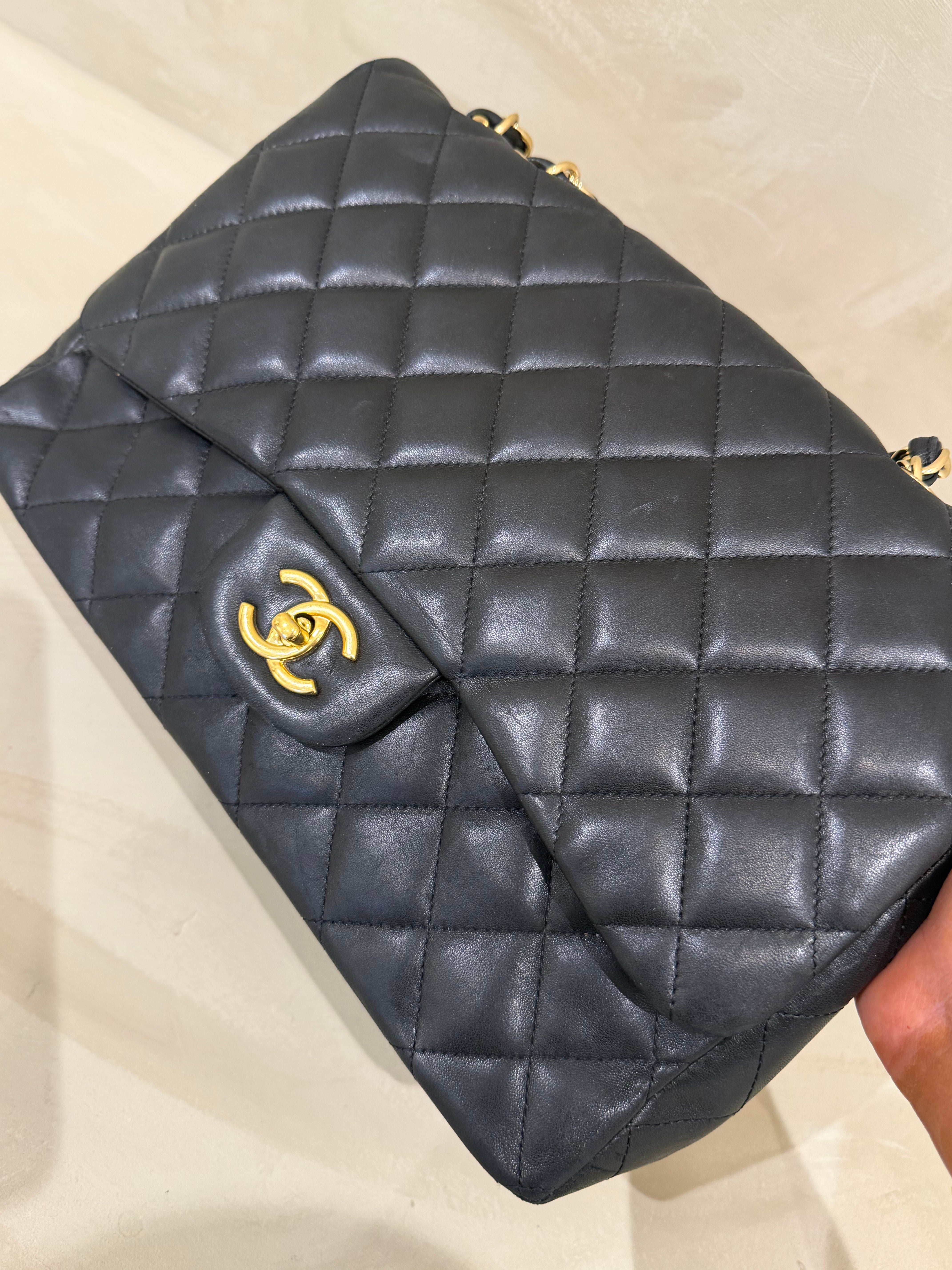 Chanel Jumbo Single Flap – Lambskin – Gold Hardware