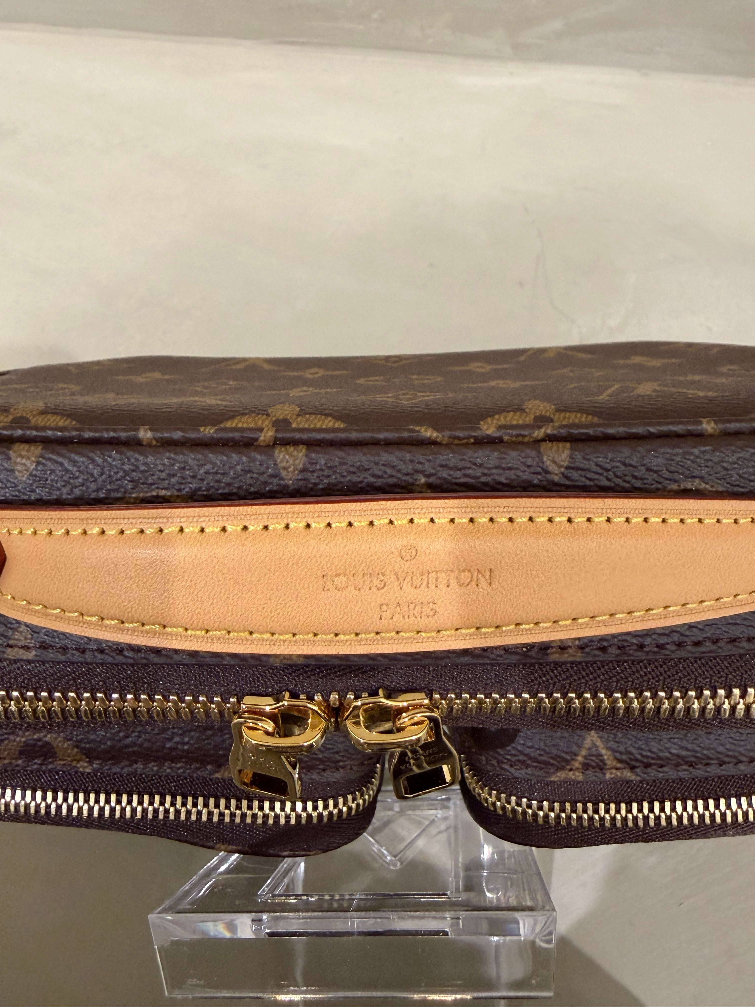 Louis Vuitton Utility | Monogram Canvas | Gold Hardware | Pristine Condition