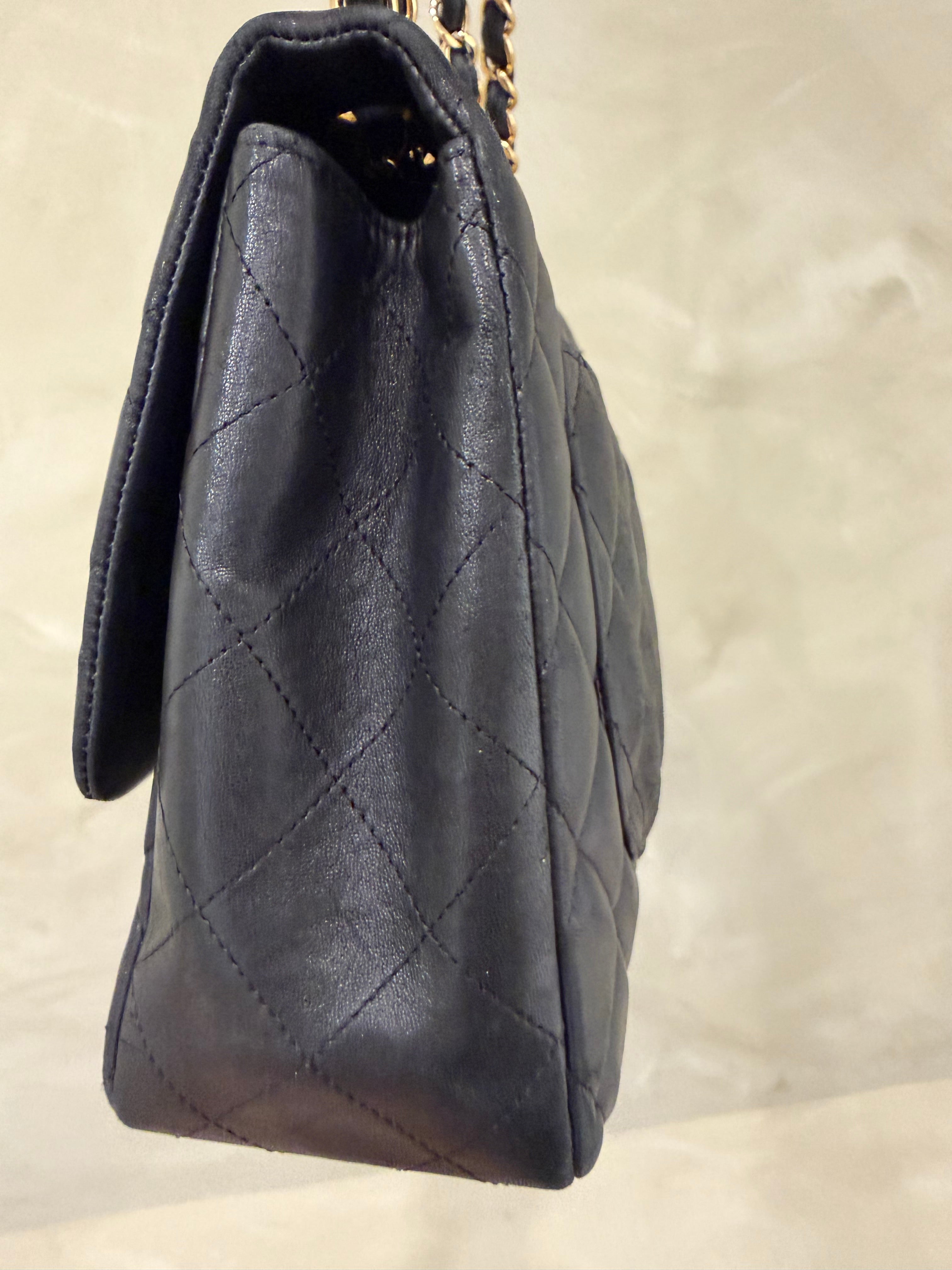 Chanel Jumbo Single Flap – Lambskin – Gold Hardware