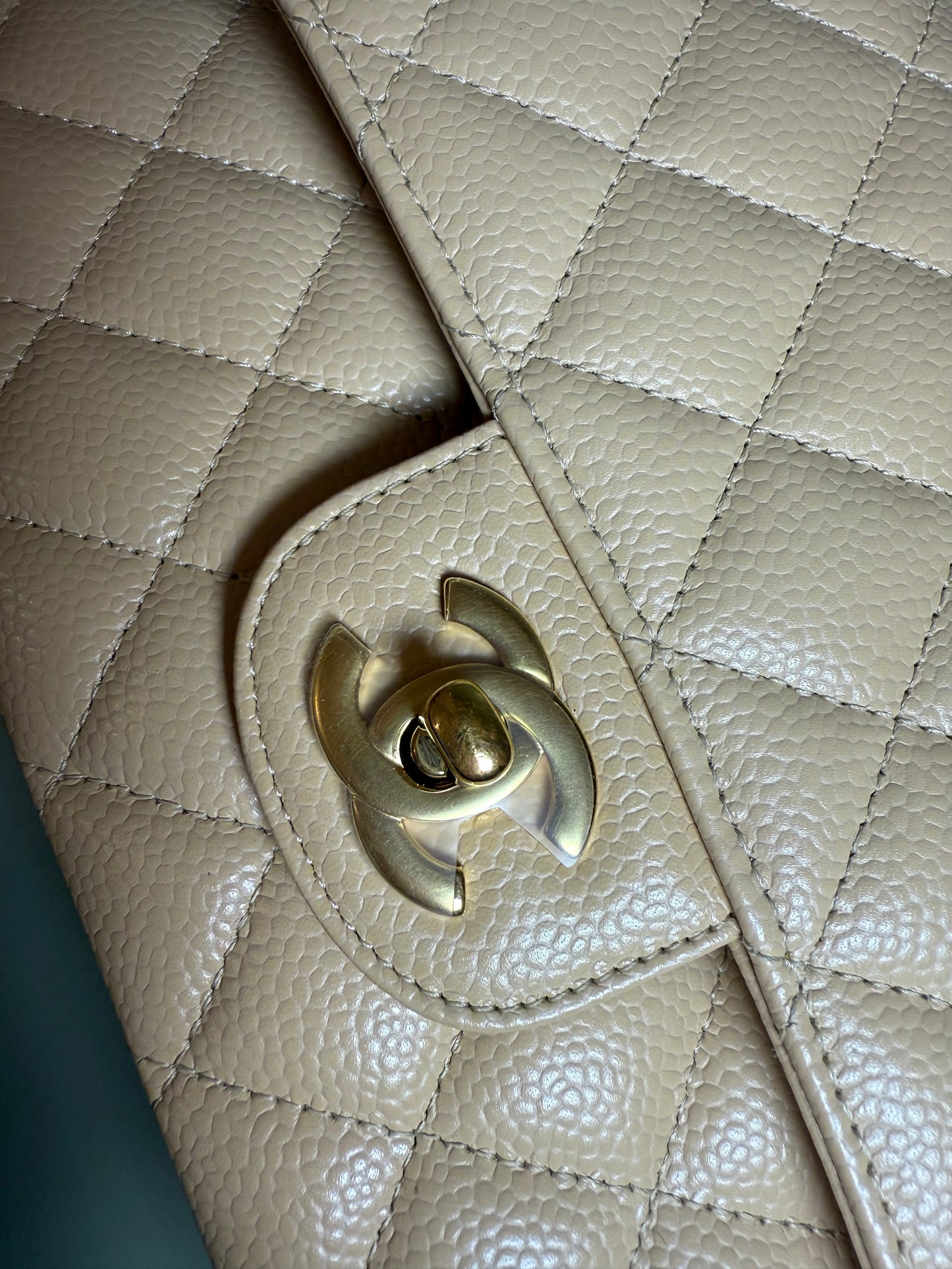 Chanel medium Beige Classic Flap