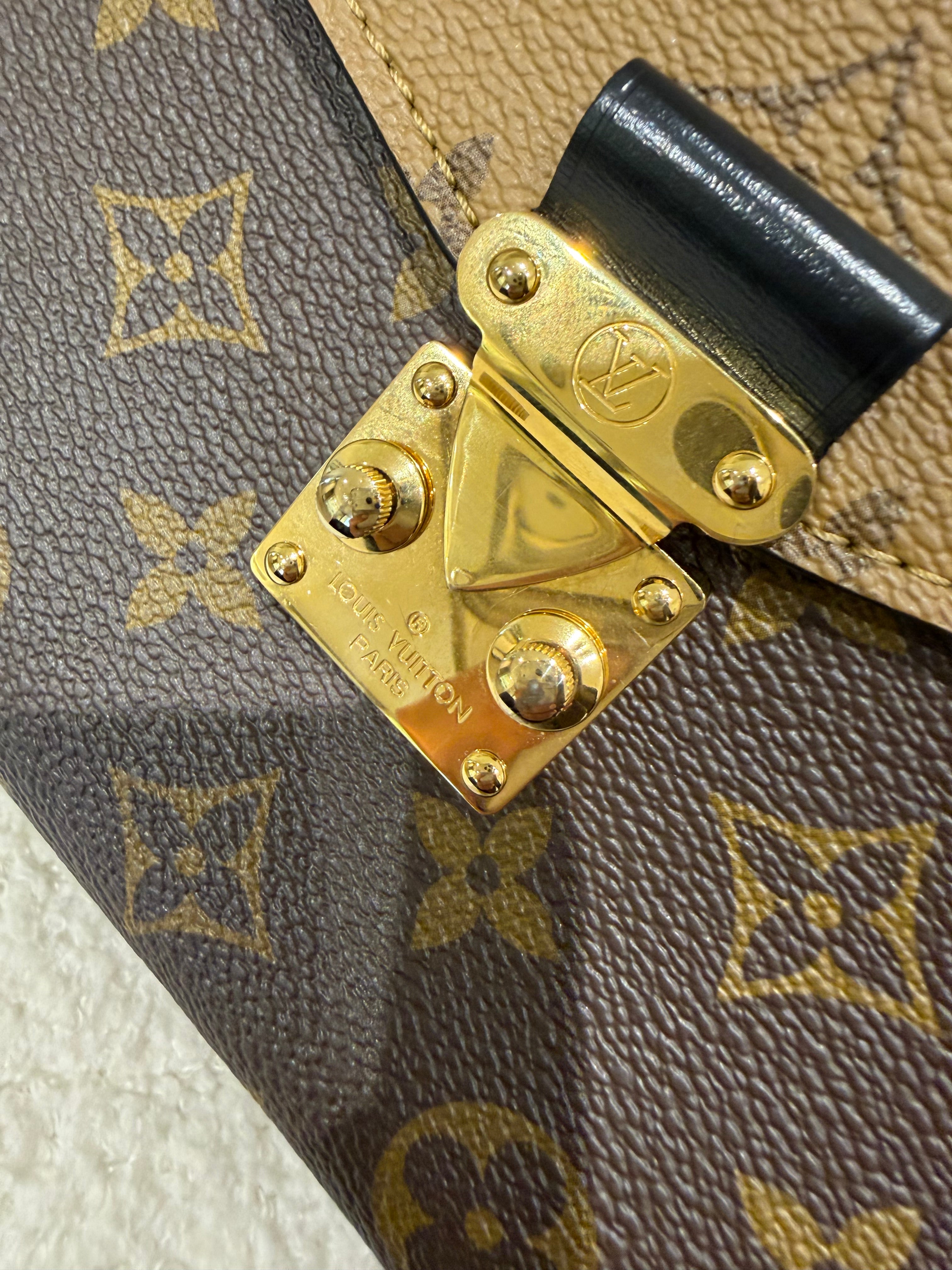 Louis Vuitton Pochette Métis Bag (RESERVED )