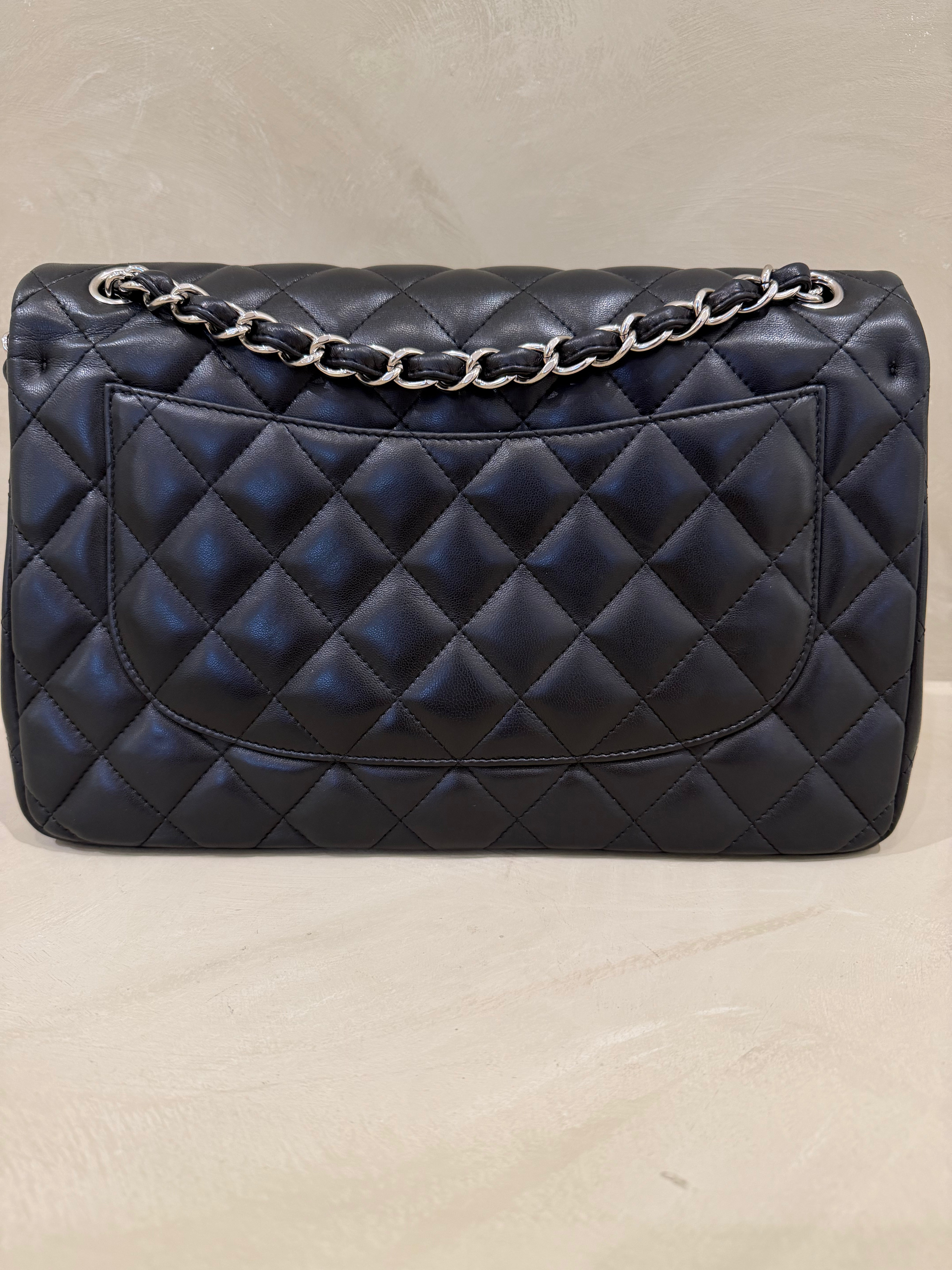 Chanel Jumbo Classic flap