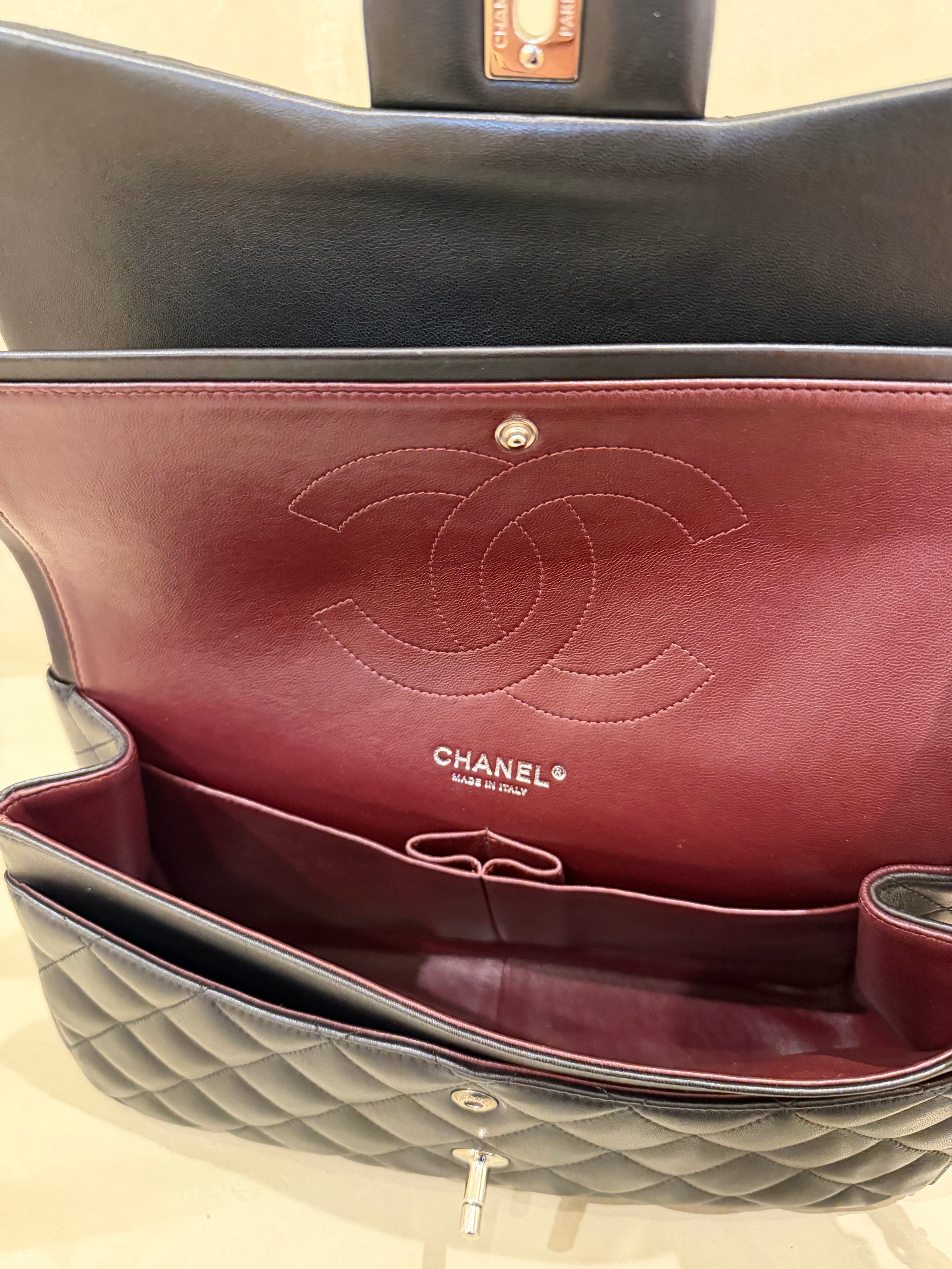 Chanel Jumbo Classic flap