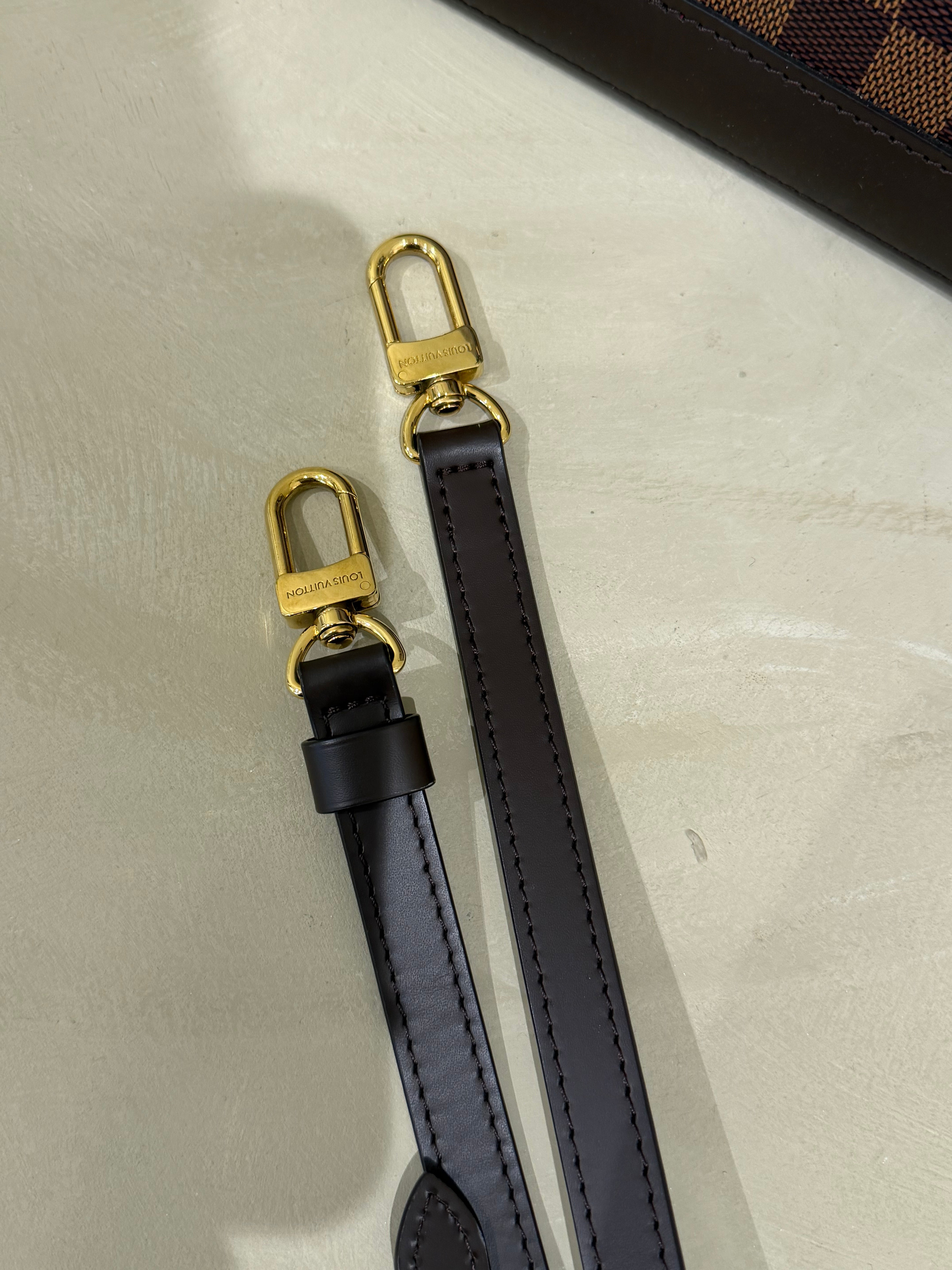 Louis Vuitton Alma PM | Damier Ebène | Gold Hardware | 2019 | Very Good