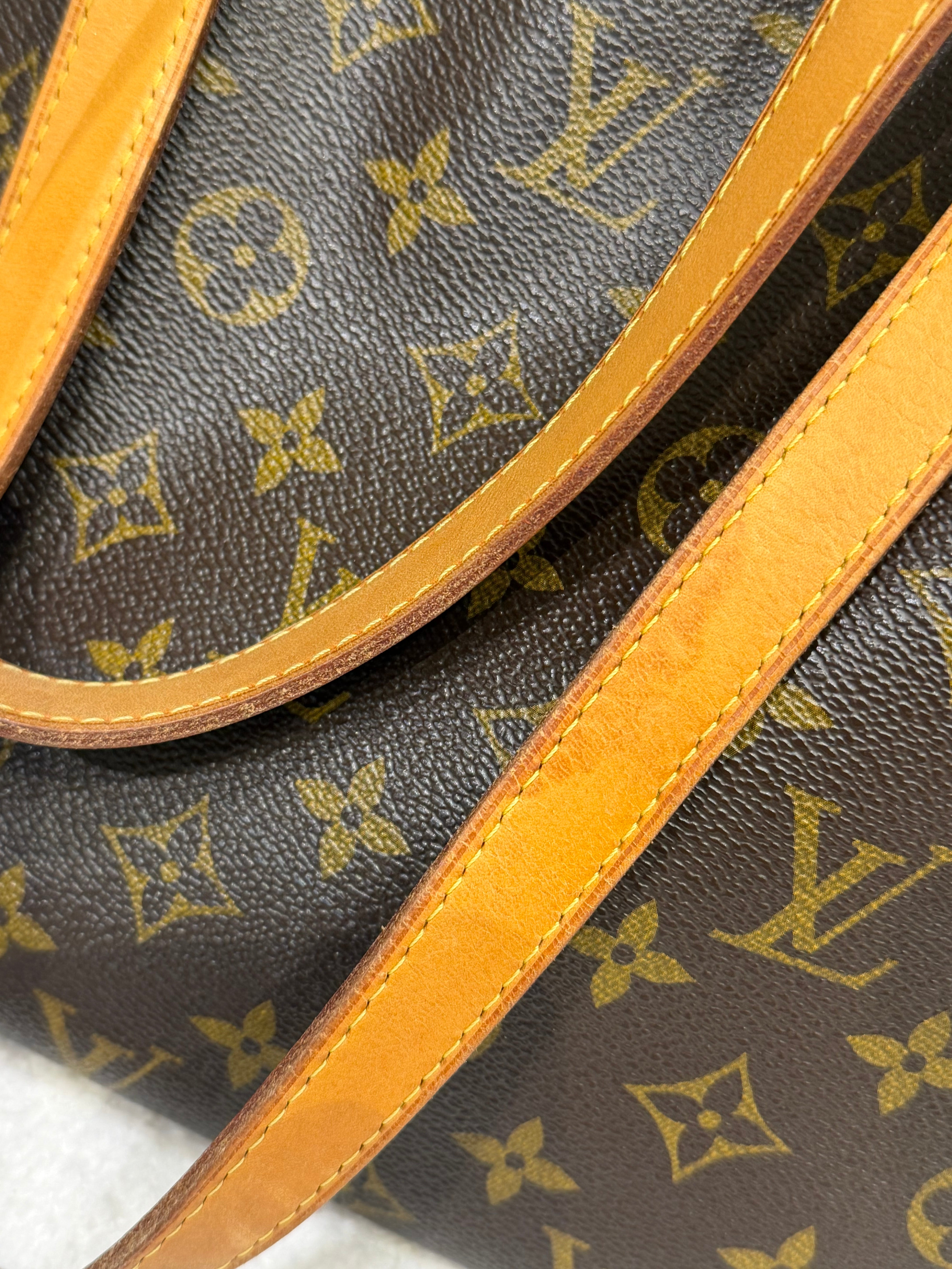 Louis Vuitton Batignolles Horizontal MM | Monogram Canvas | Gold Hardware | Good